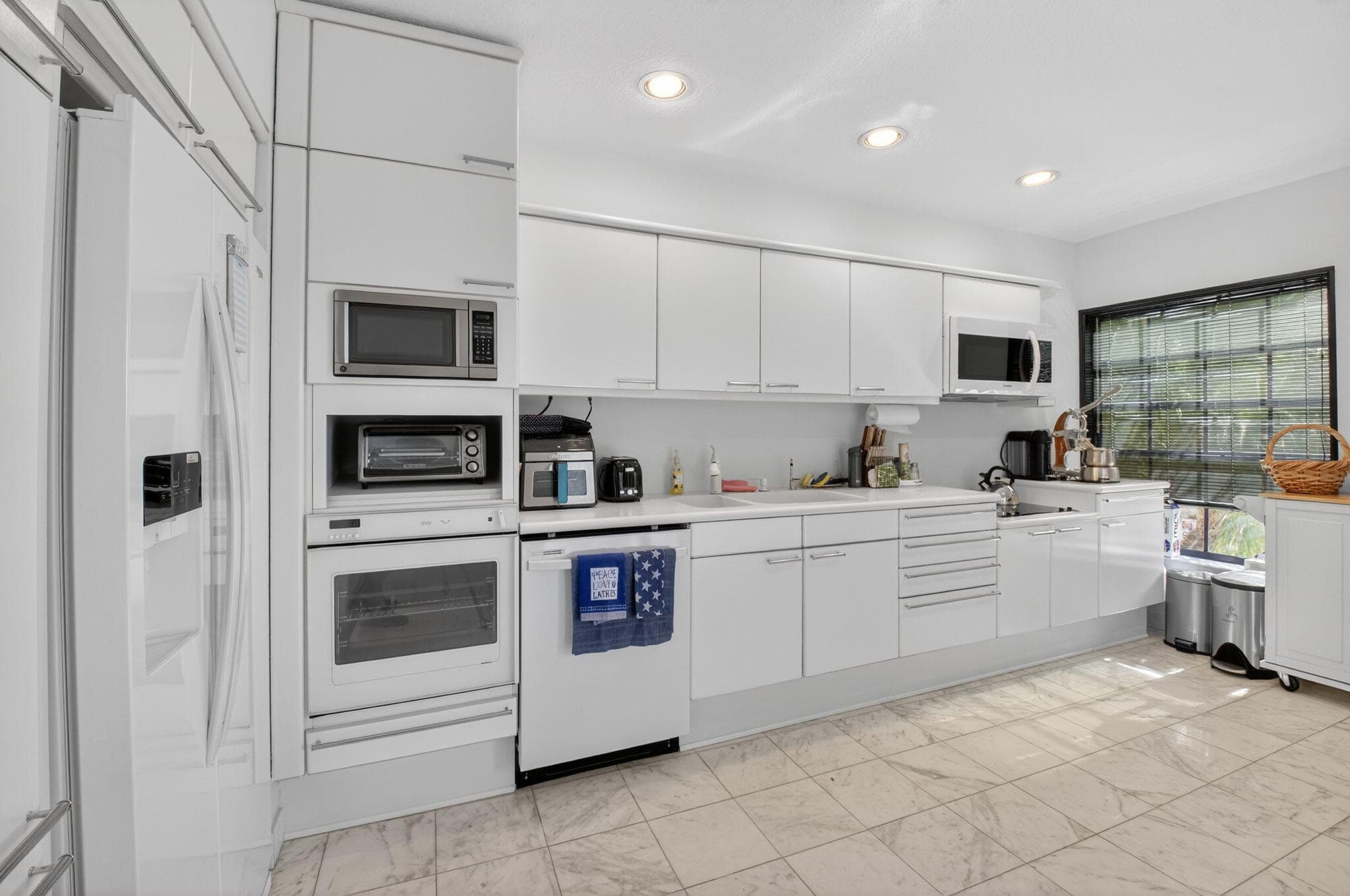 7369 Orangewood Lane 307, Boca Raton, FL 33433 — photo 11 of 37