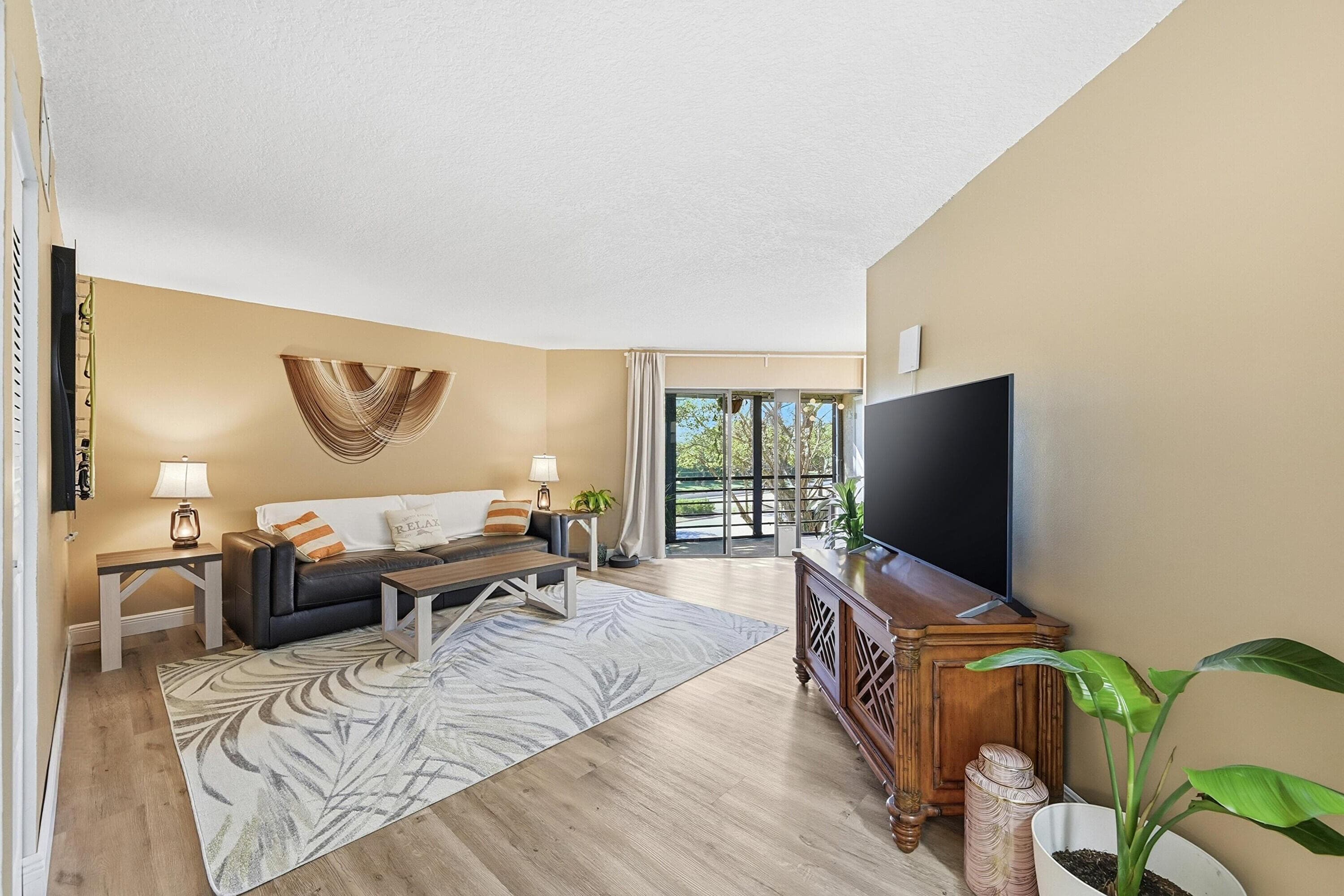 6755 W Broward Boulevard 304, Plantation, FL 33317 — photo 4 of 50