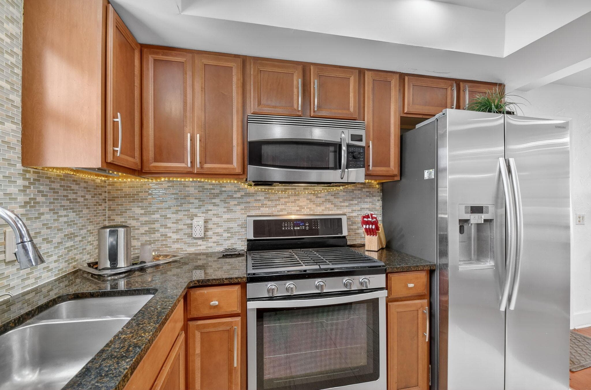 328 Monroe Drive, West Palm Beach, FL 33405 — photo 13 of 80