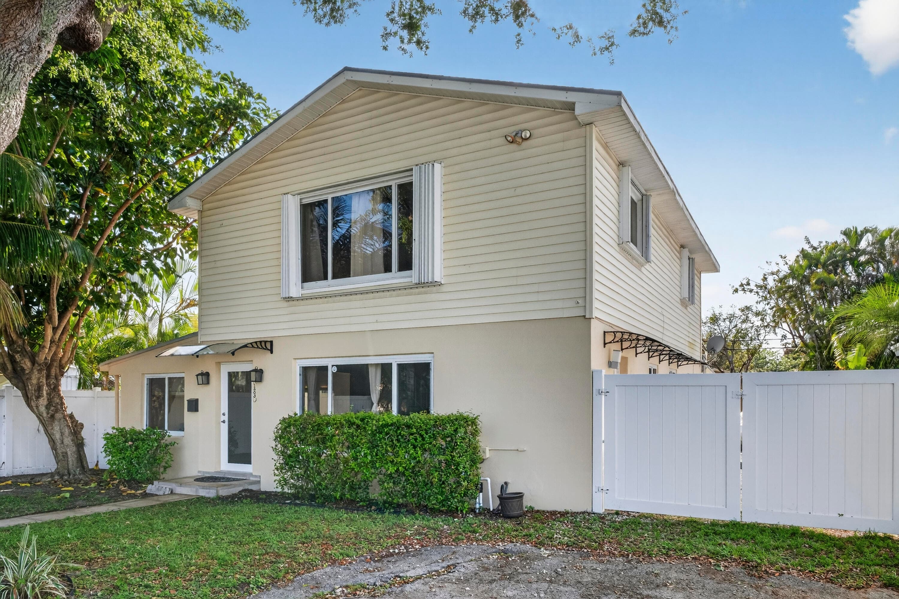 1503 NE 18th Avenue, Fort Lauderdale, FL 33304 — photo 27 of 55