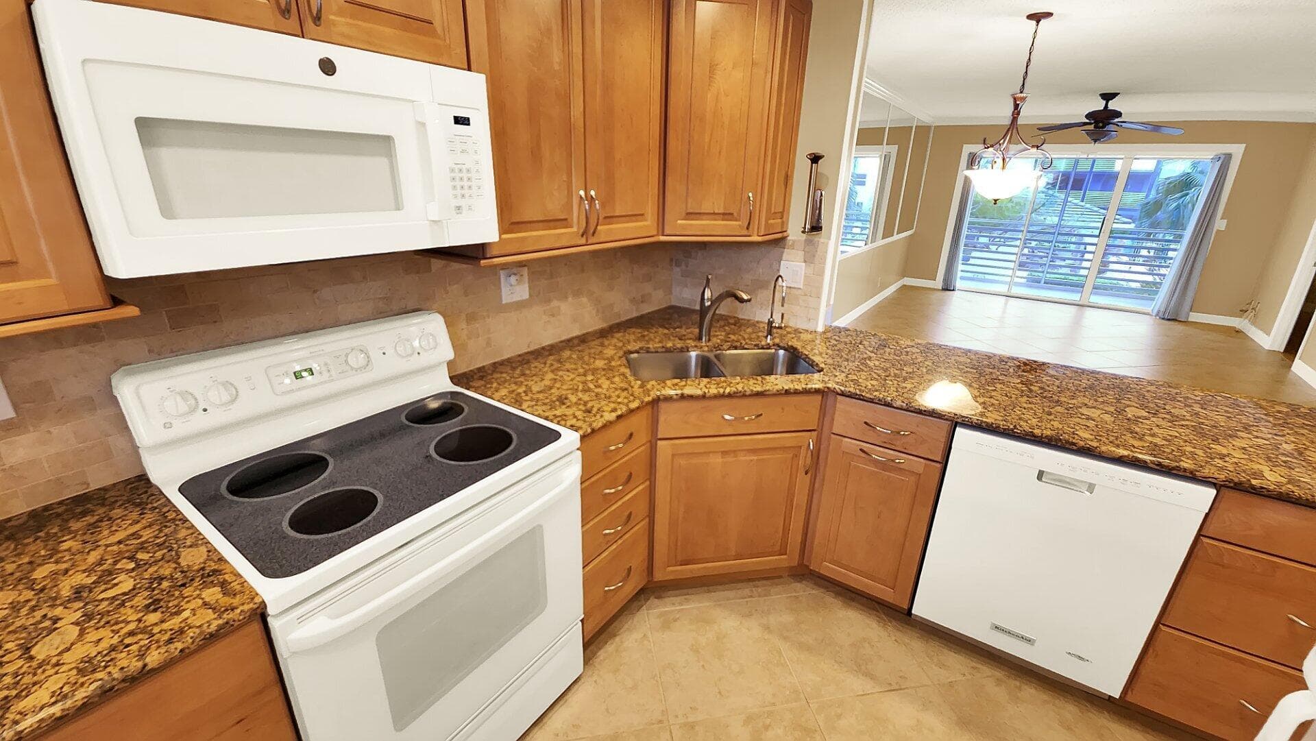 1541 S Ocean Boulevard 211, Pompano Beach, FL 33062 — photo 12 of 24