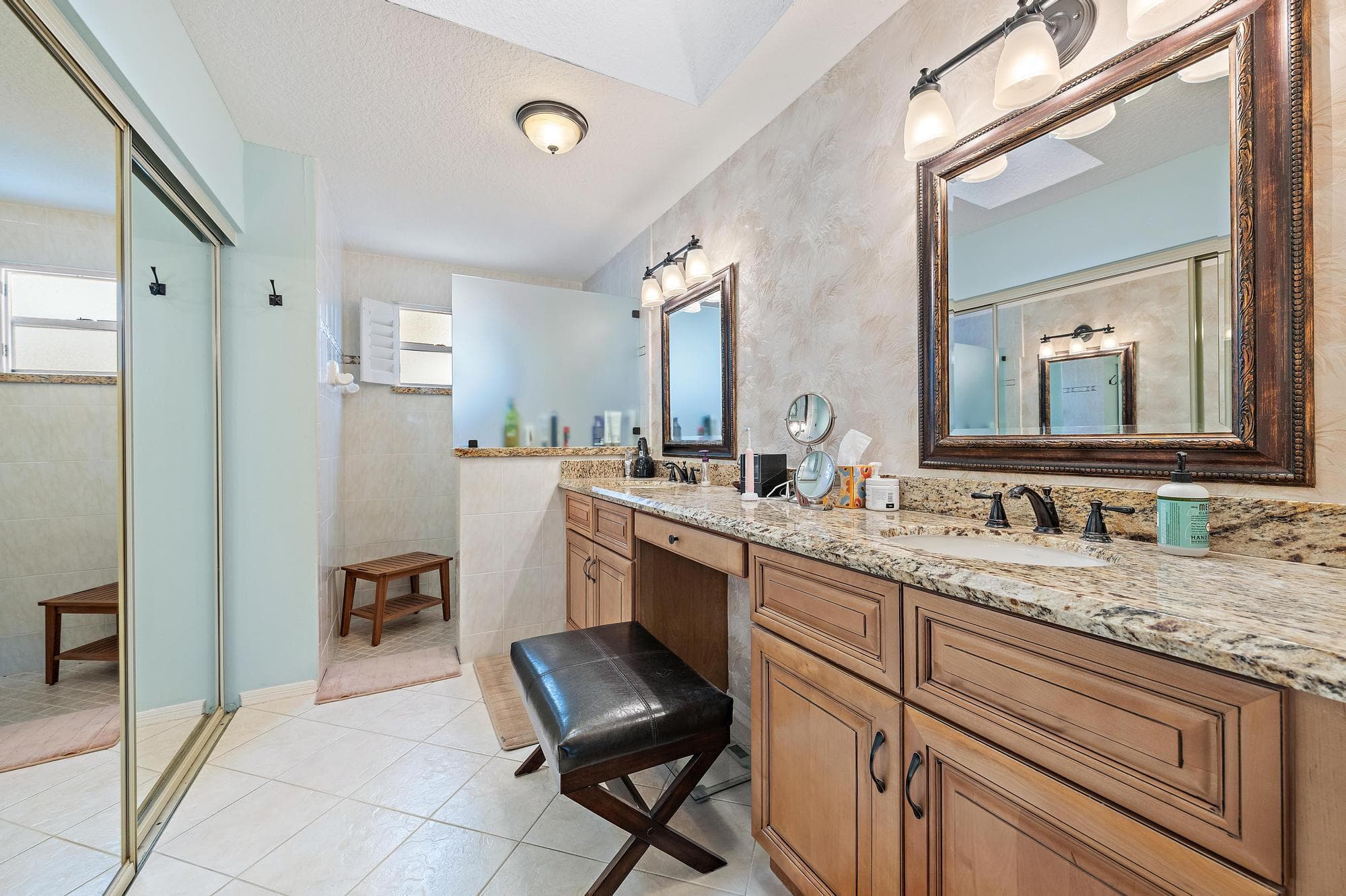 18 Windsor Lane, Palm Beach Gardens, FL 33418 — photo 12 of 25