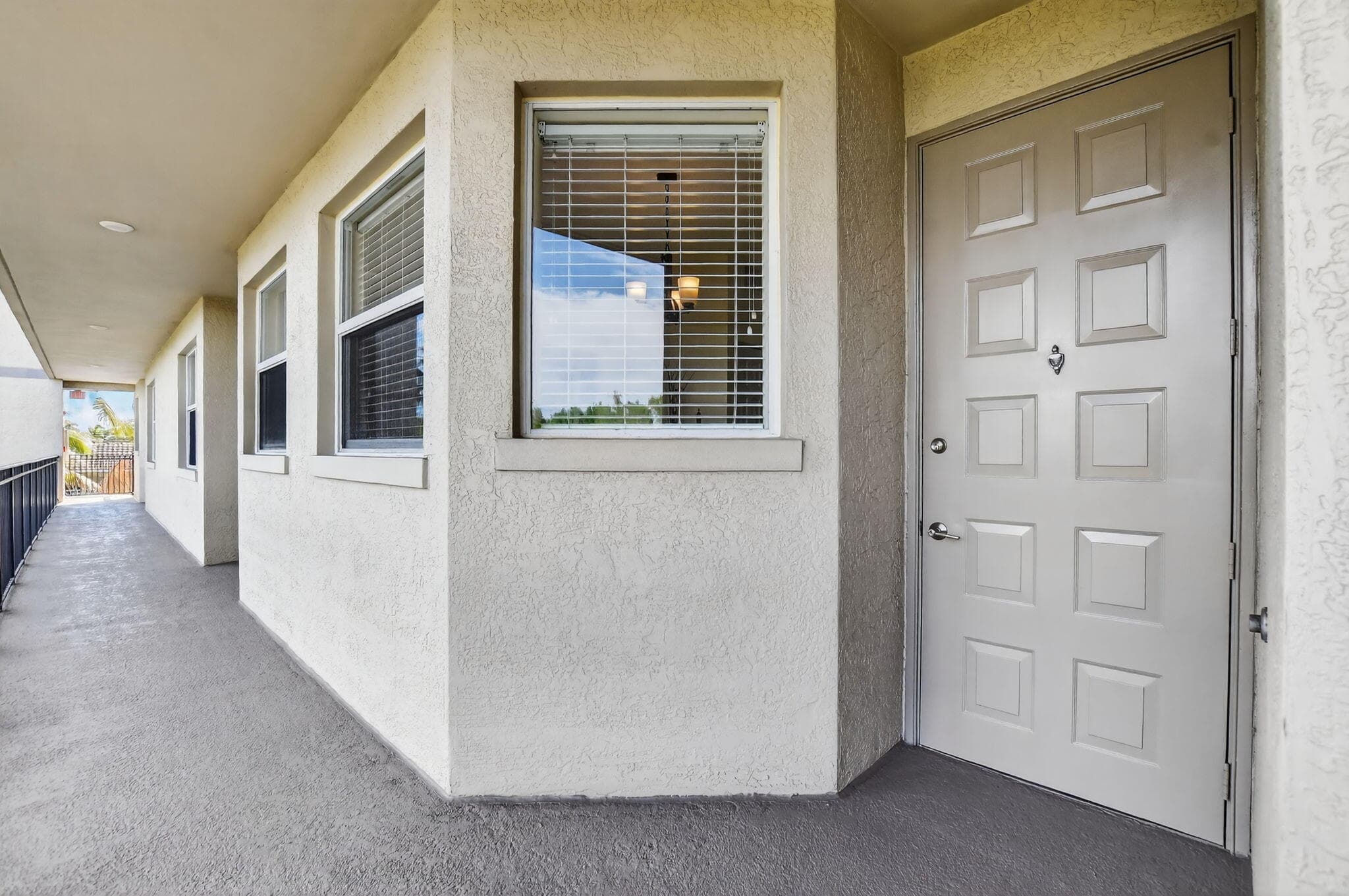 26 Royal Palm Way 403, Boca Raton, FL 33432 — photo 2 of 55