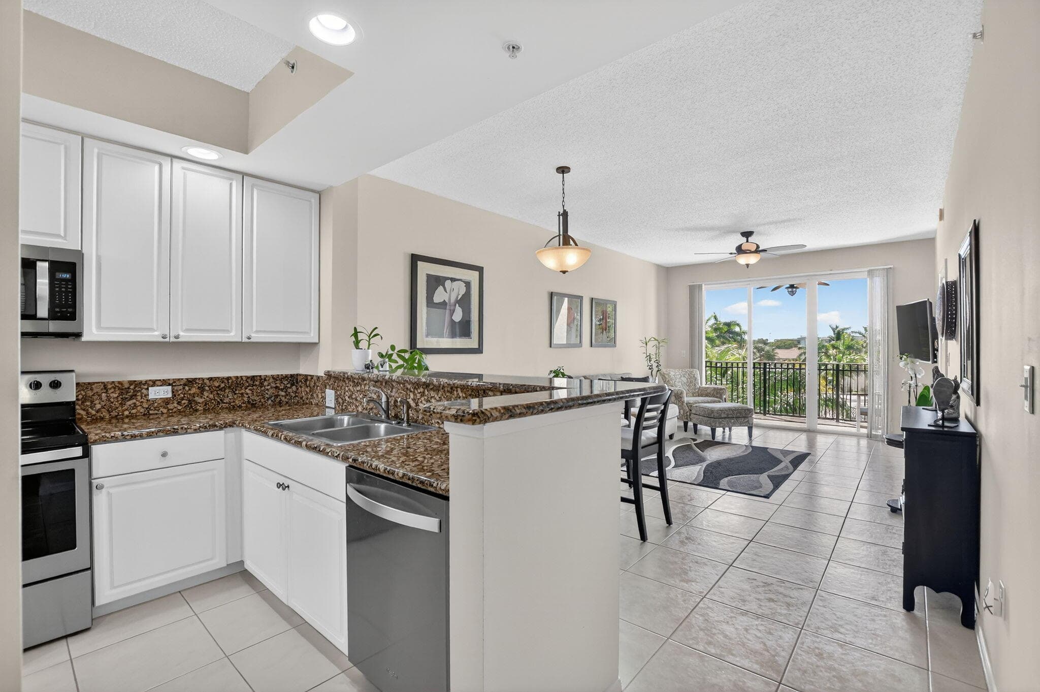 26 Royal Palm Way 403, Boca Raton, FL 33432 — photo 6 of 55