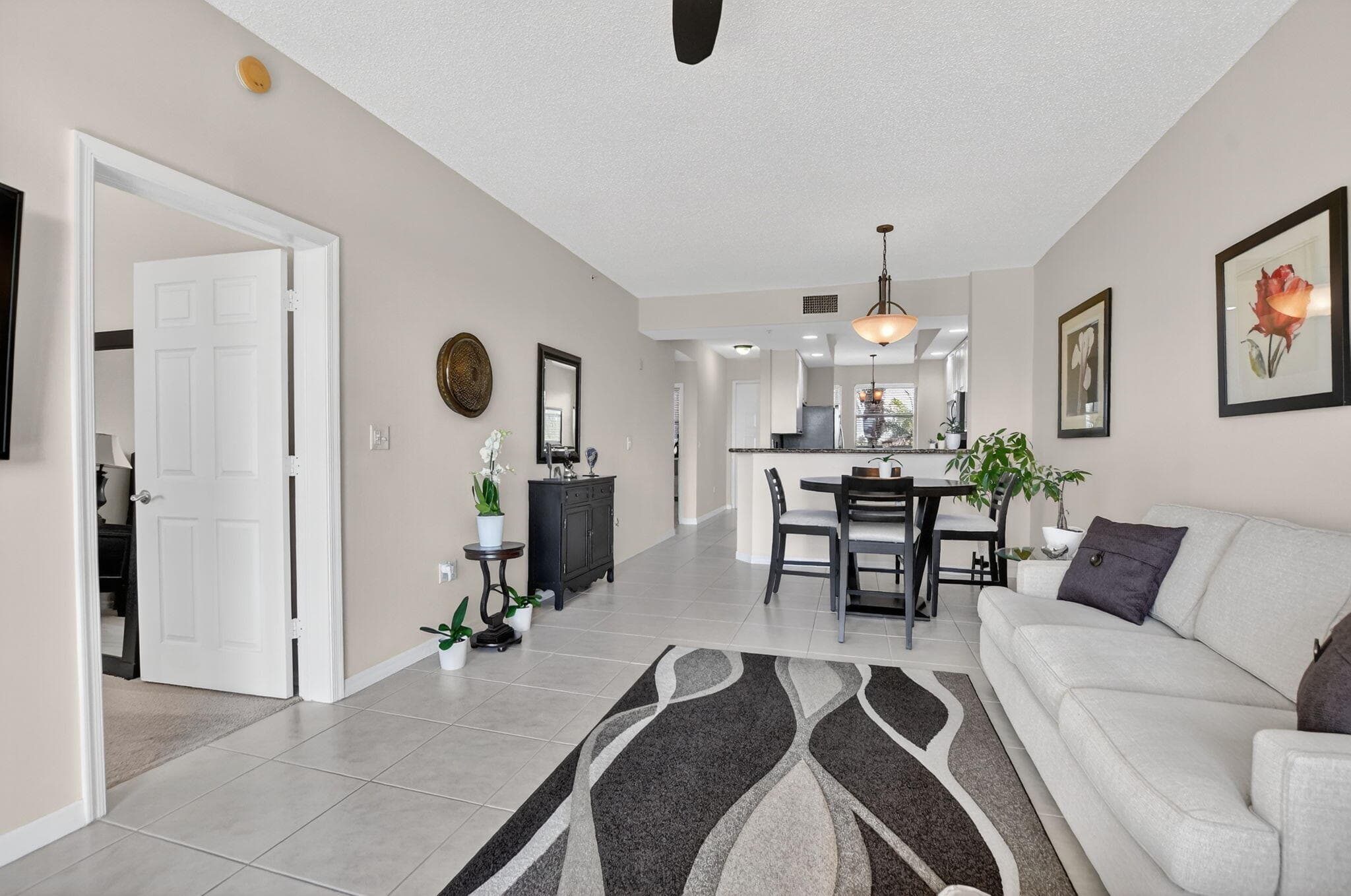 26 Royal Palm Way 403, Boca Raton, FL 33432 — photo 12 of 55