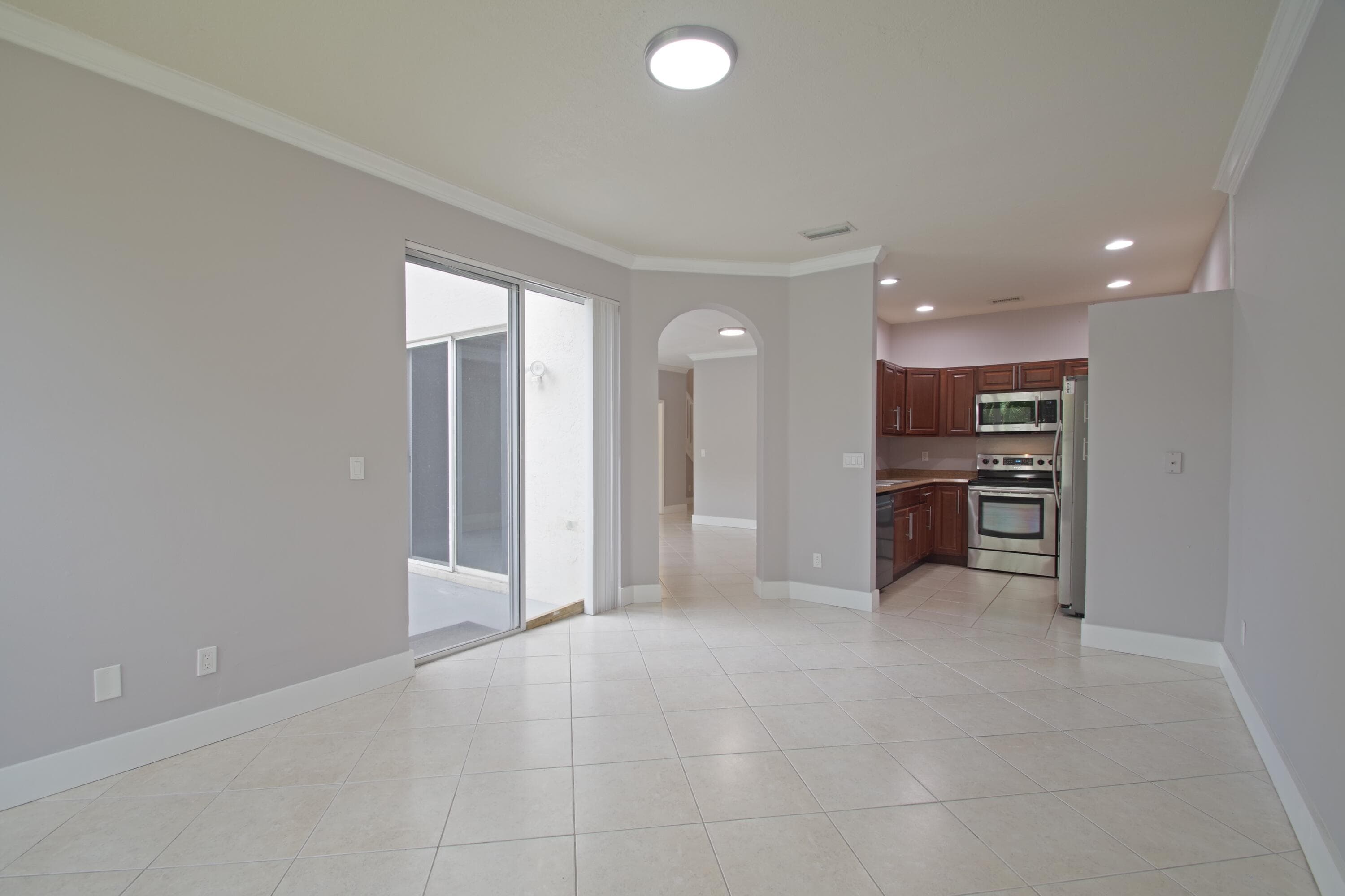13243 NW 8th Street, Pembroke Pines, FL 33028 — photo 5 of 26
