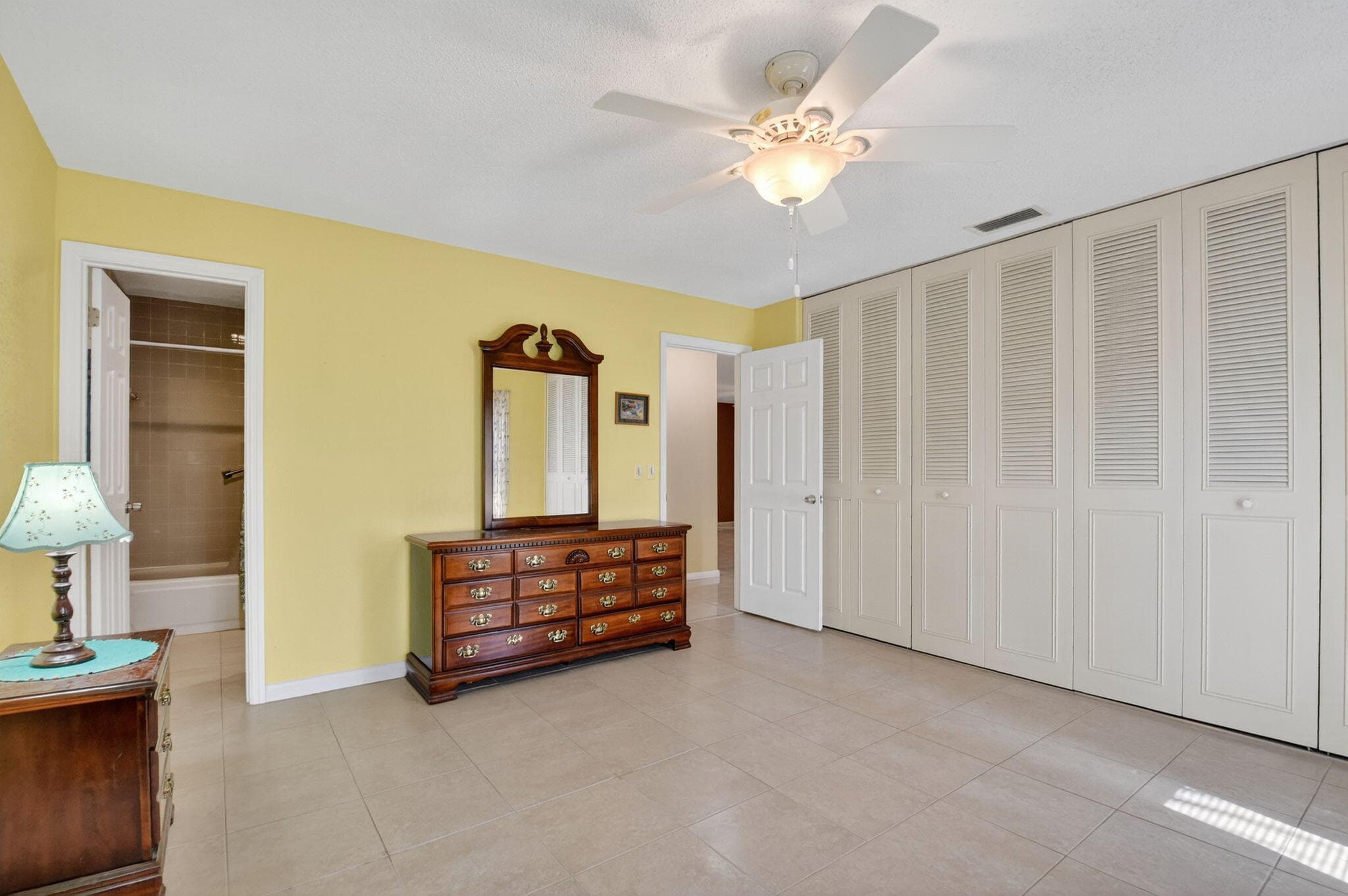 676 Laconia Circle B, Lake Worth, FL 33467 — photo 10 of 52