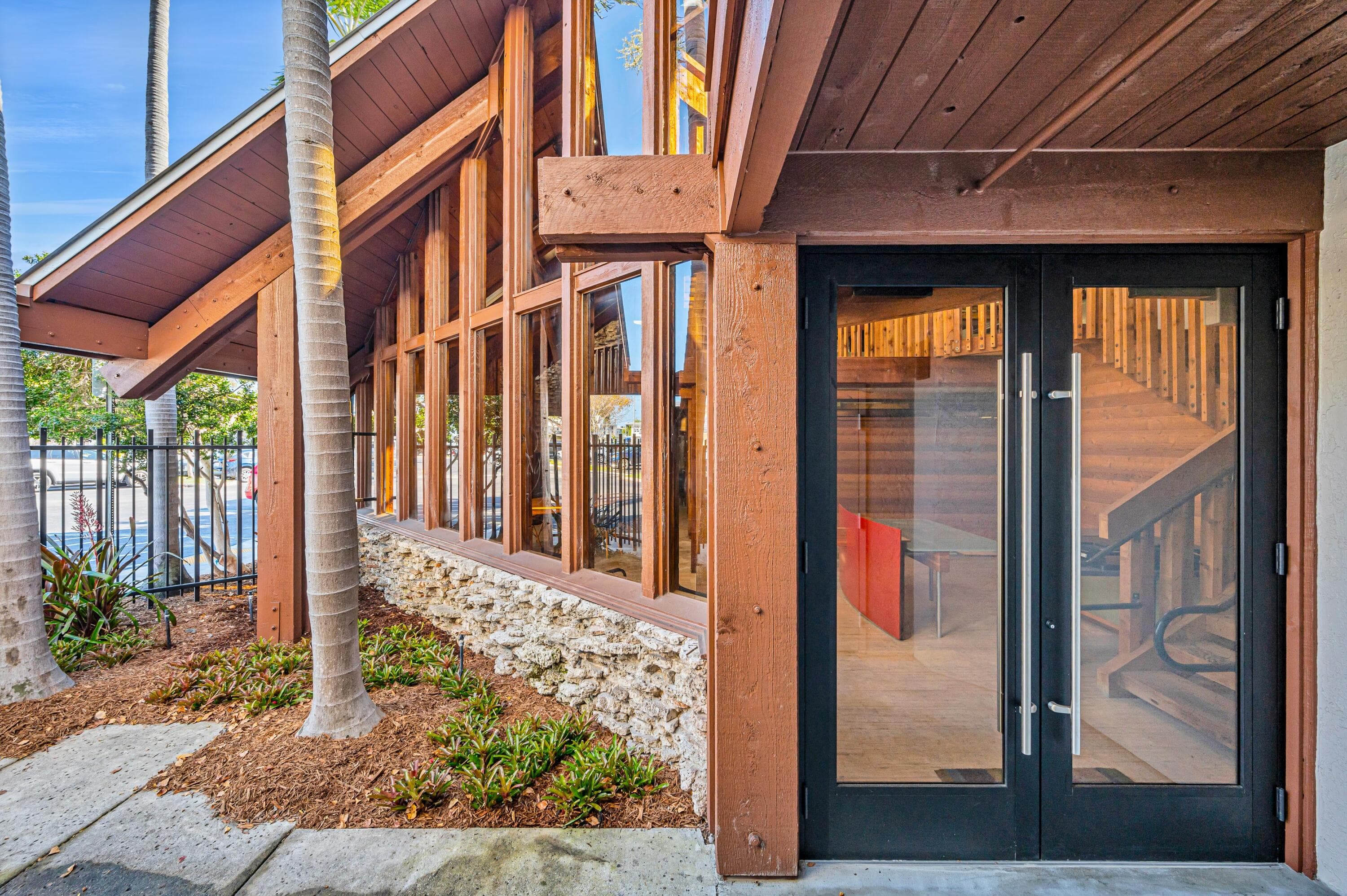 3045 N Federal Highway 80, Fort Lauderdale, FL 33306 — photo 5 of 57