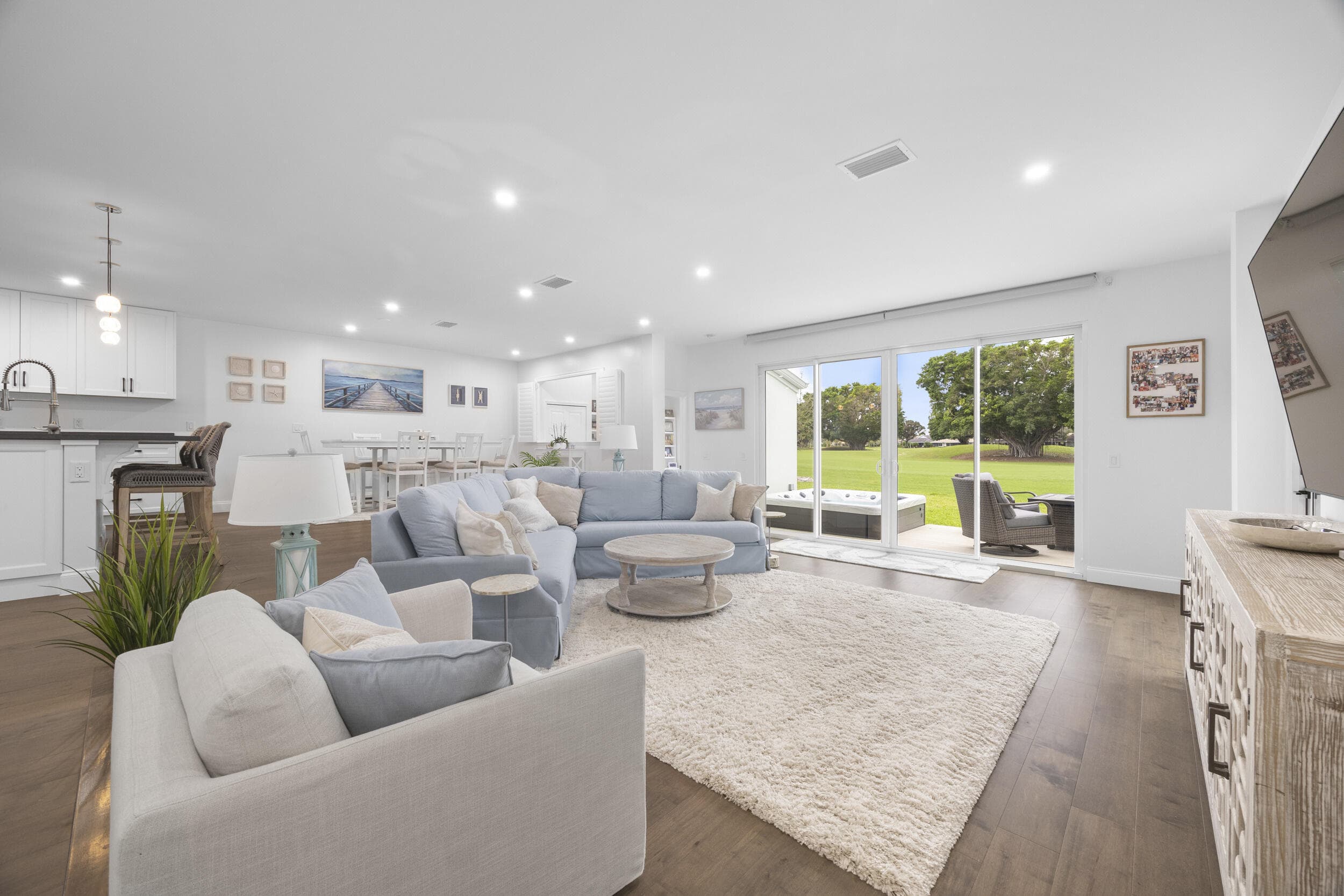17235 Bay Street, Jupiter, FL 33477 — photo 4 of 47