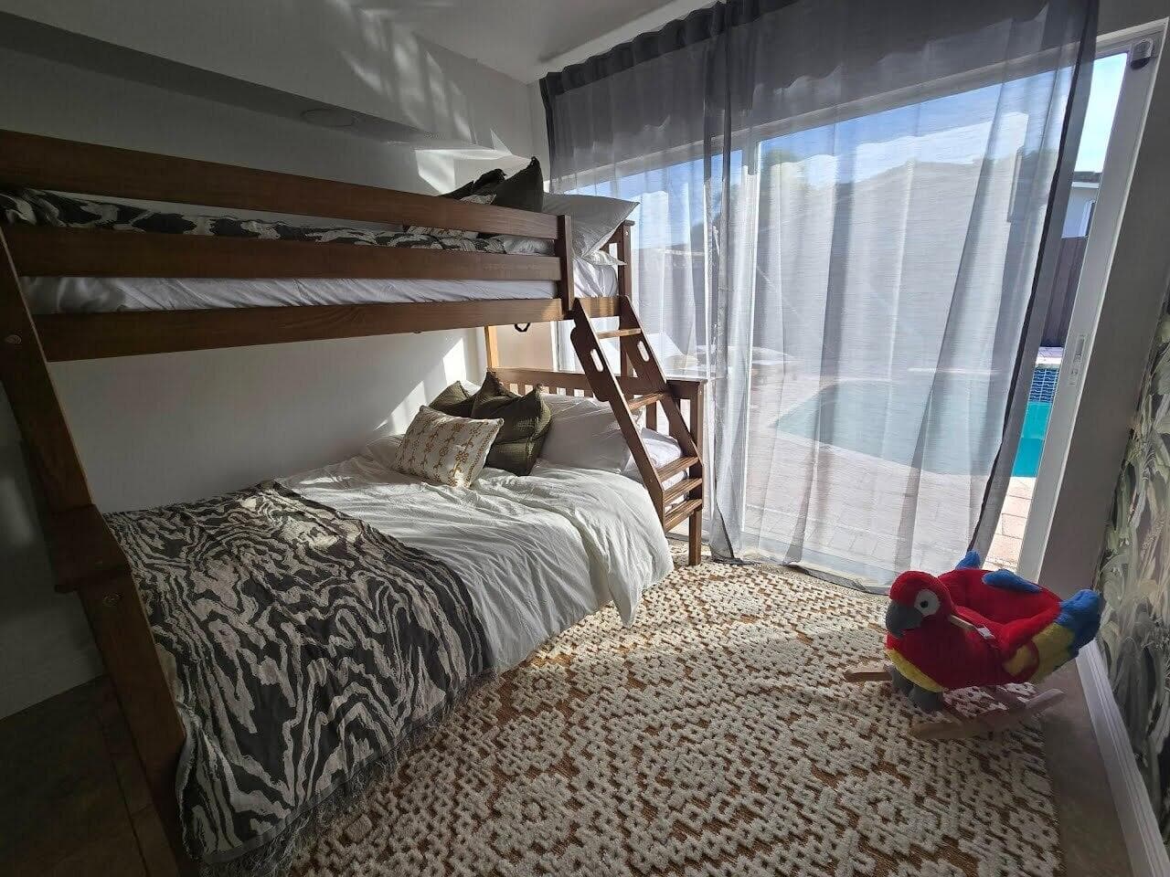 Single Family Residence in Fort Lauderdale — photo 12 of 15