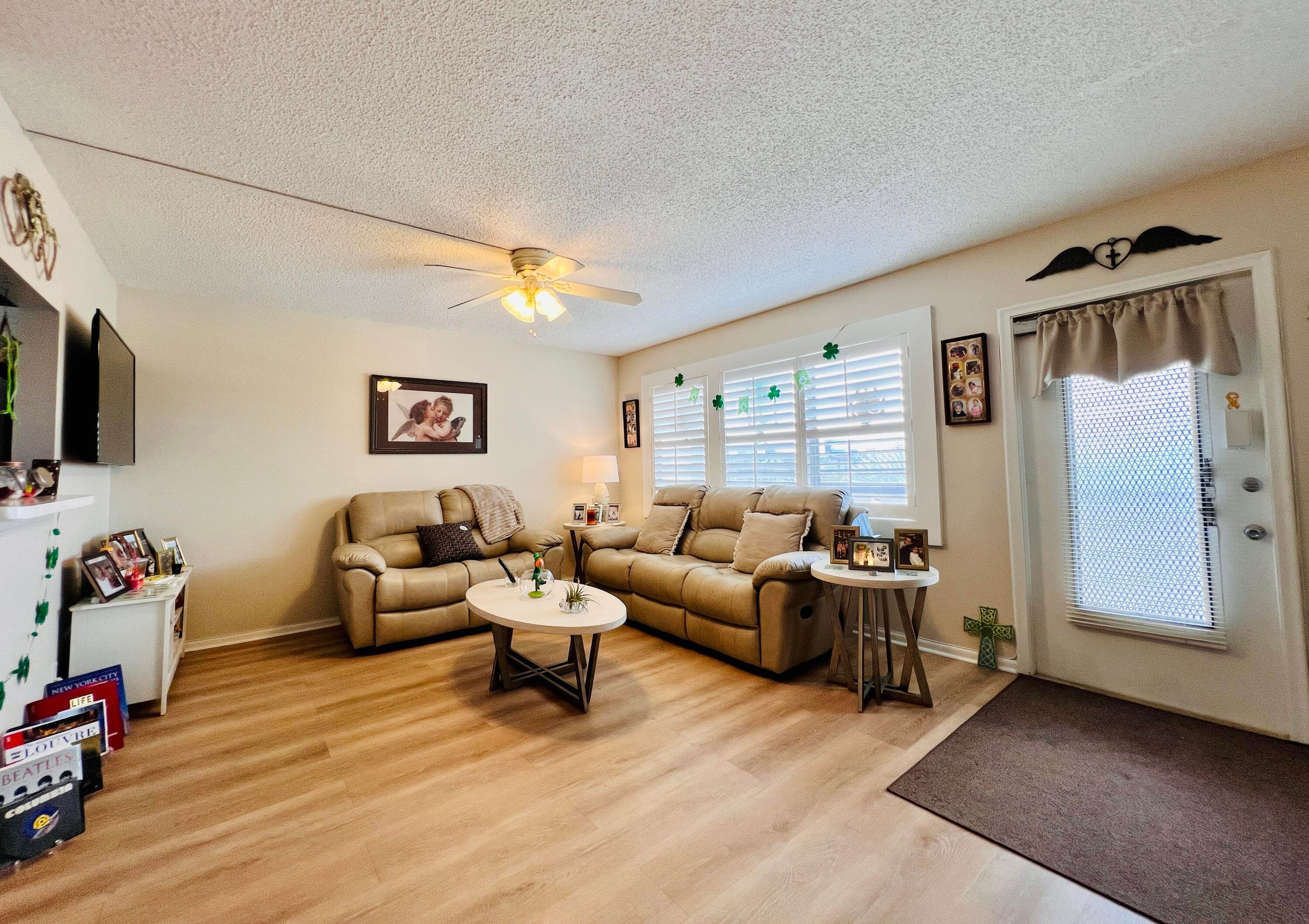 334 Southampton B, West Palm Beach, FL 33417 — photo 1 of 17