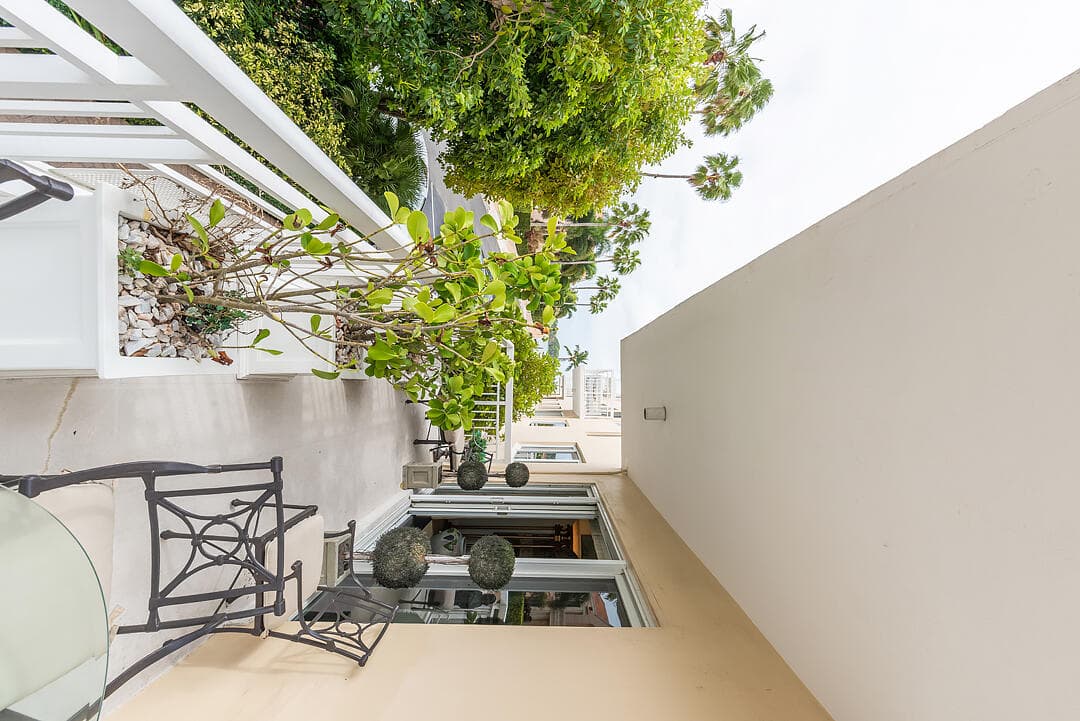 250 Bradley Place 202, Palm Beach, FL 33480 — photo 17 of 40