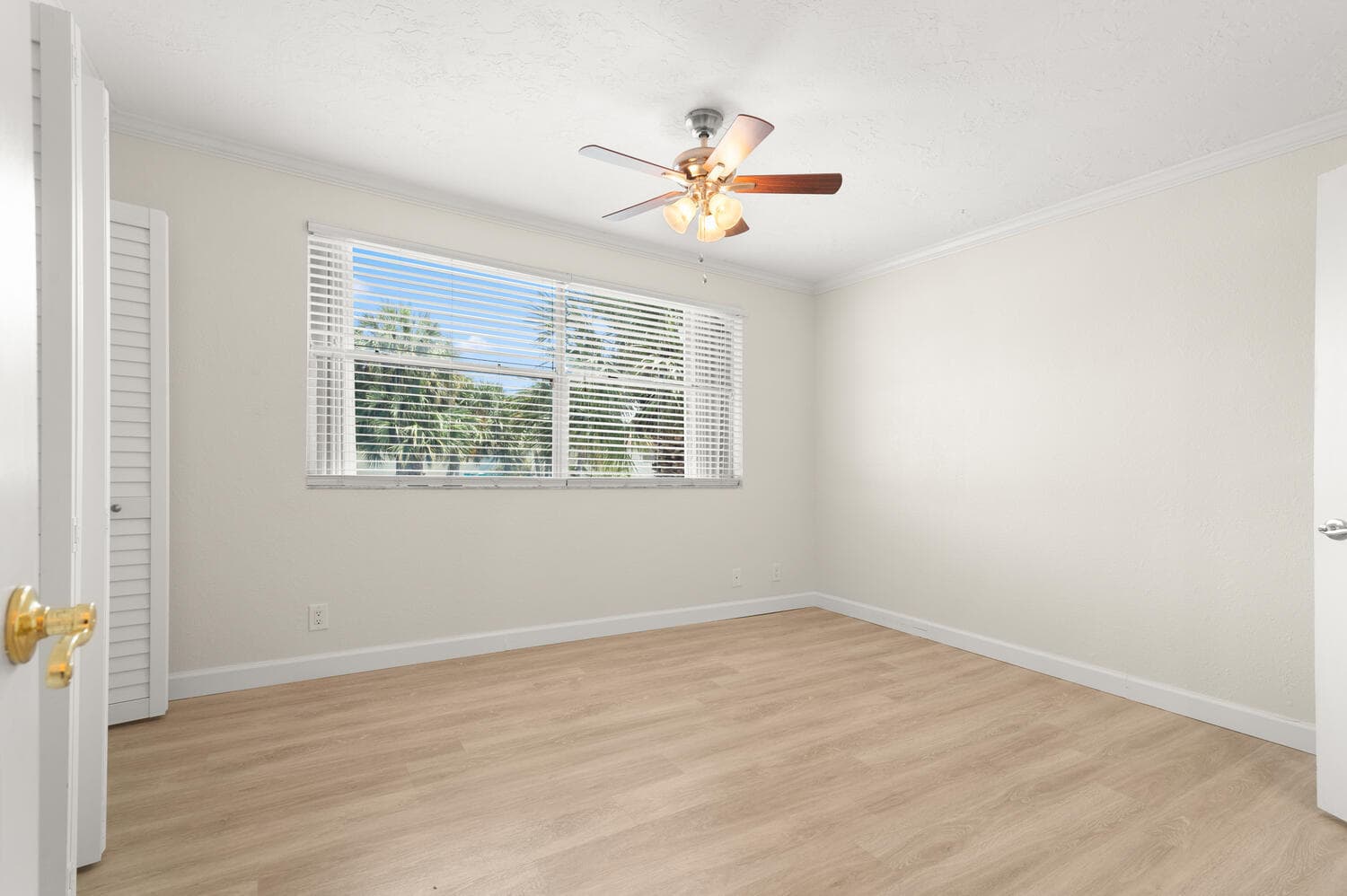 2521 NE 15th Street, Pompano Beach, FL 33062 — photo 4 of 20
