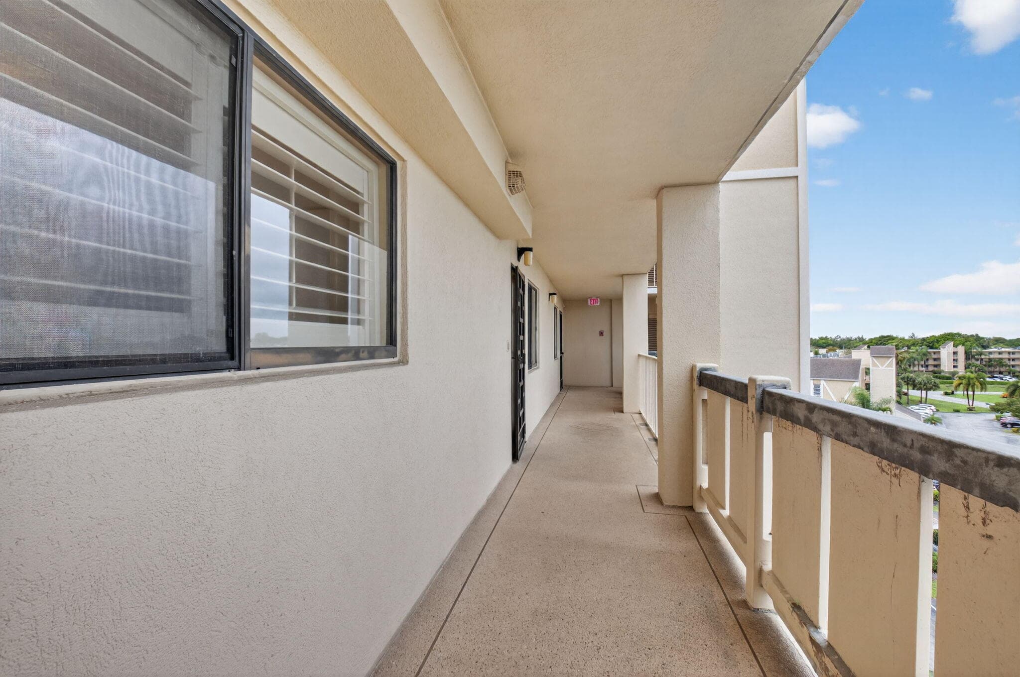 6866 Huntington Lane 607, Delray Beach, FL 33446 — photo 2 of 63