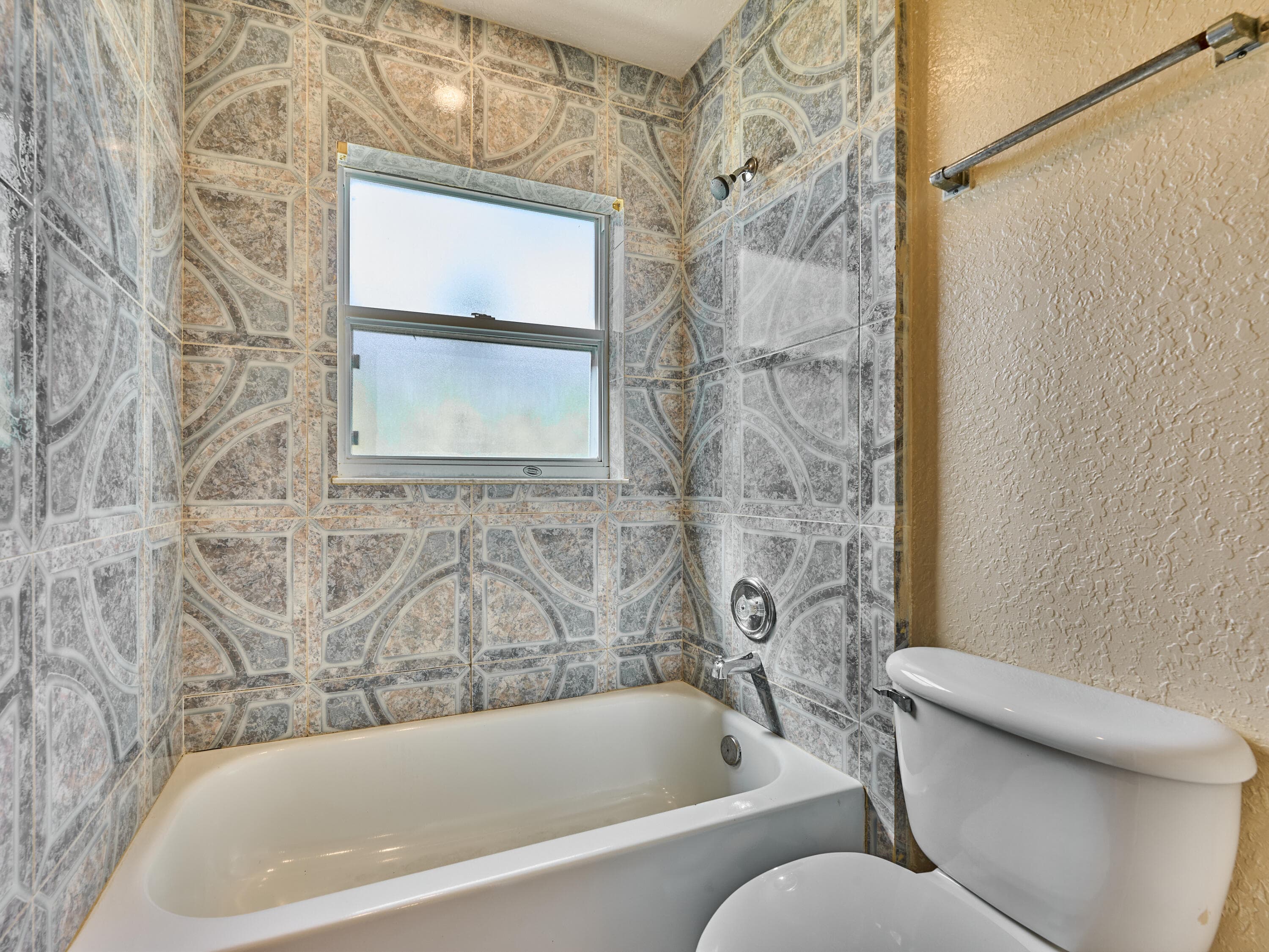 556 E Ridge Cir Circle N, Boynton Beach, FL 33435 — photo 31 of 39