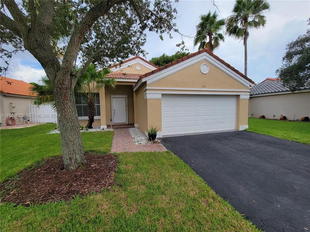928 Falling Water Road, Weston, FL 33326 — photo 32 of 37