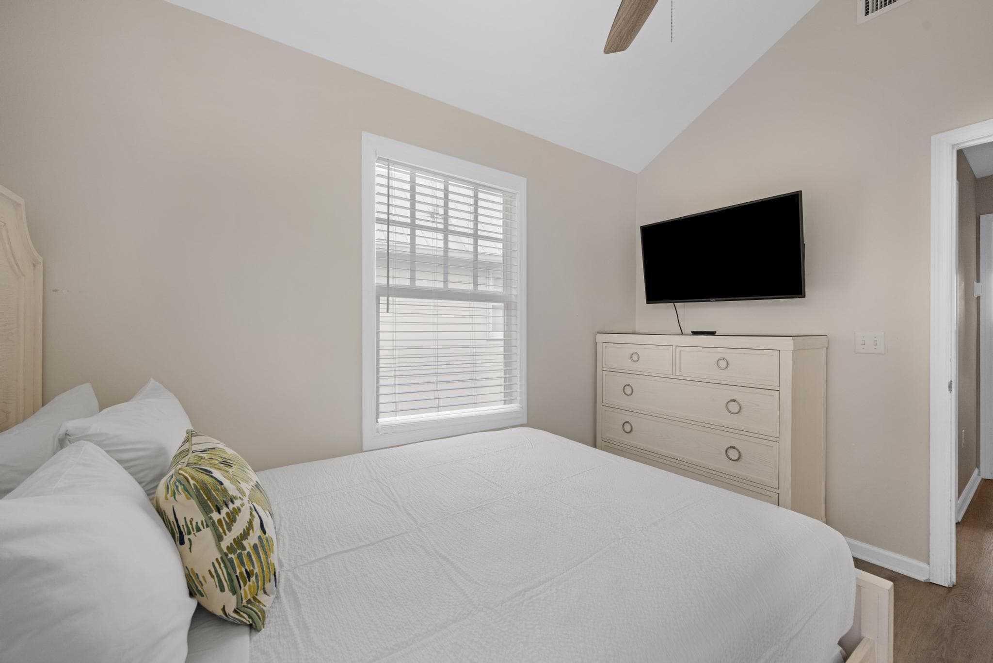 5067 Sunset Village Drive, Duck Key, FL 33050 — photo 38 of 46