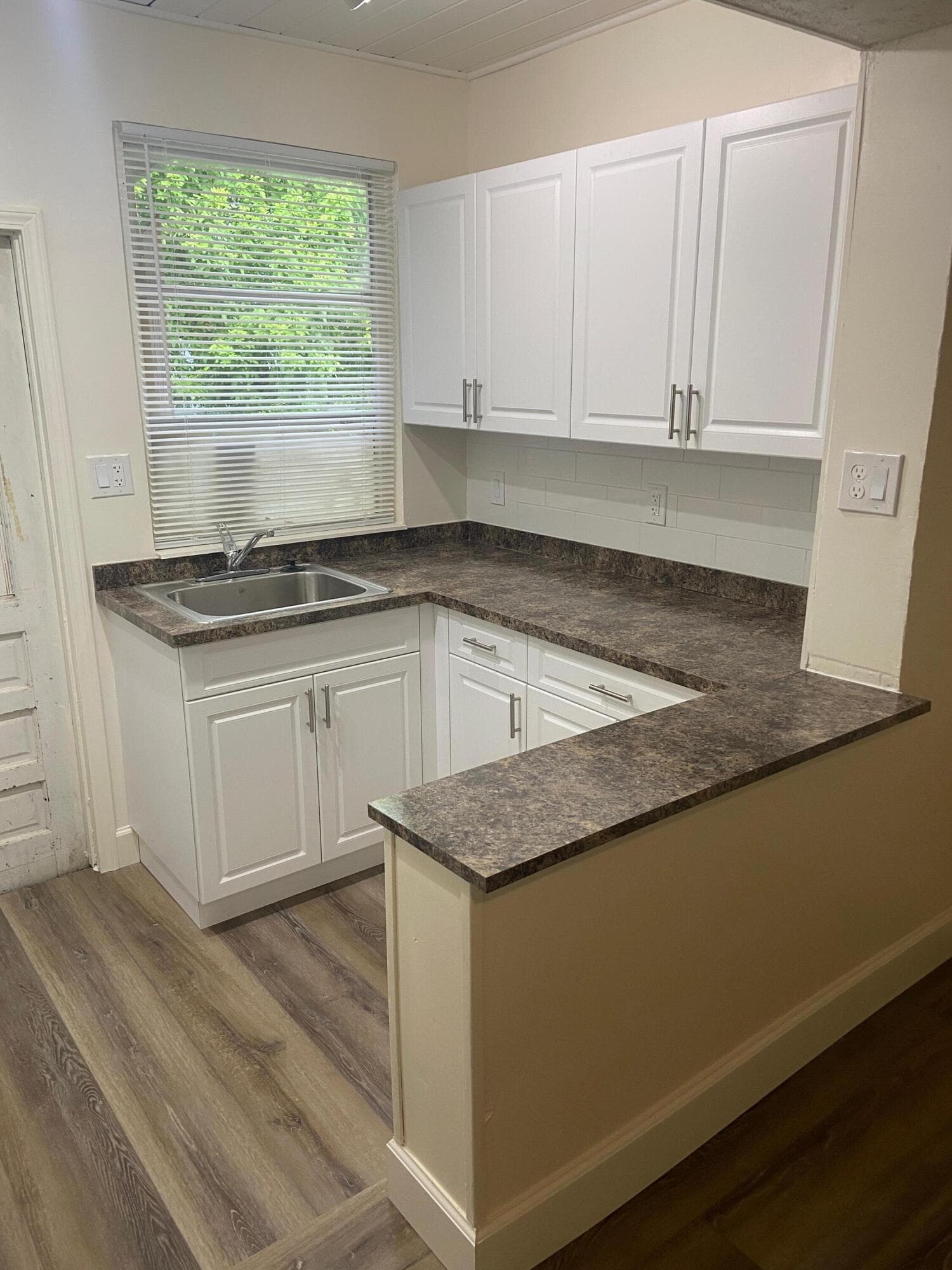 3431 NE 13th Avenue, Oakland Park, FL 33334 — photo 8 of 23