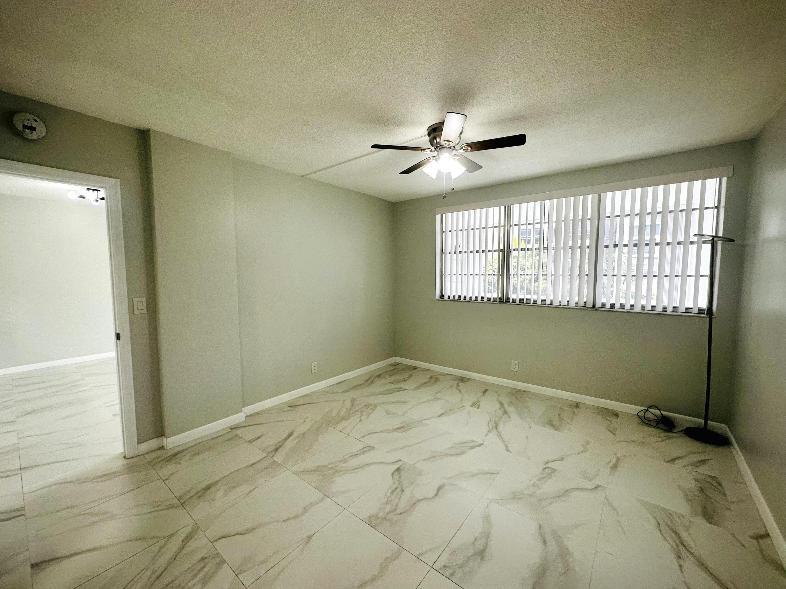 1333 E Hallandale Beach Boulevard 302, Hallandale Beach, FL 33009 — photo 15 of 34