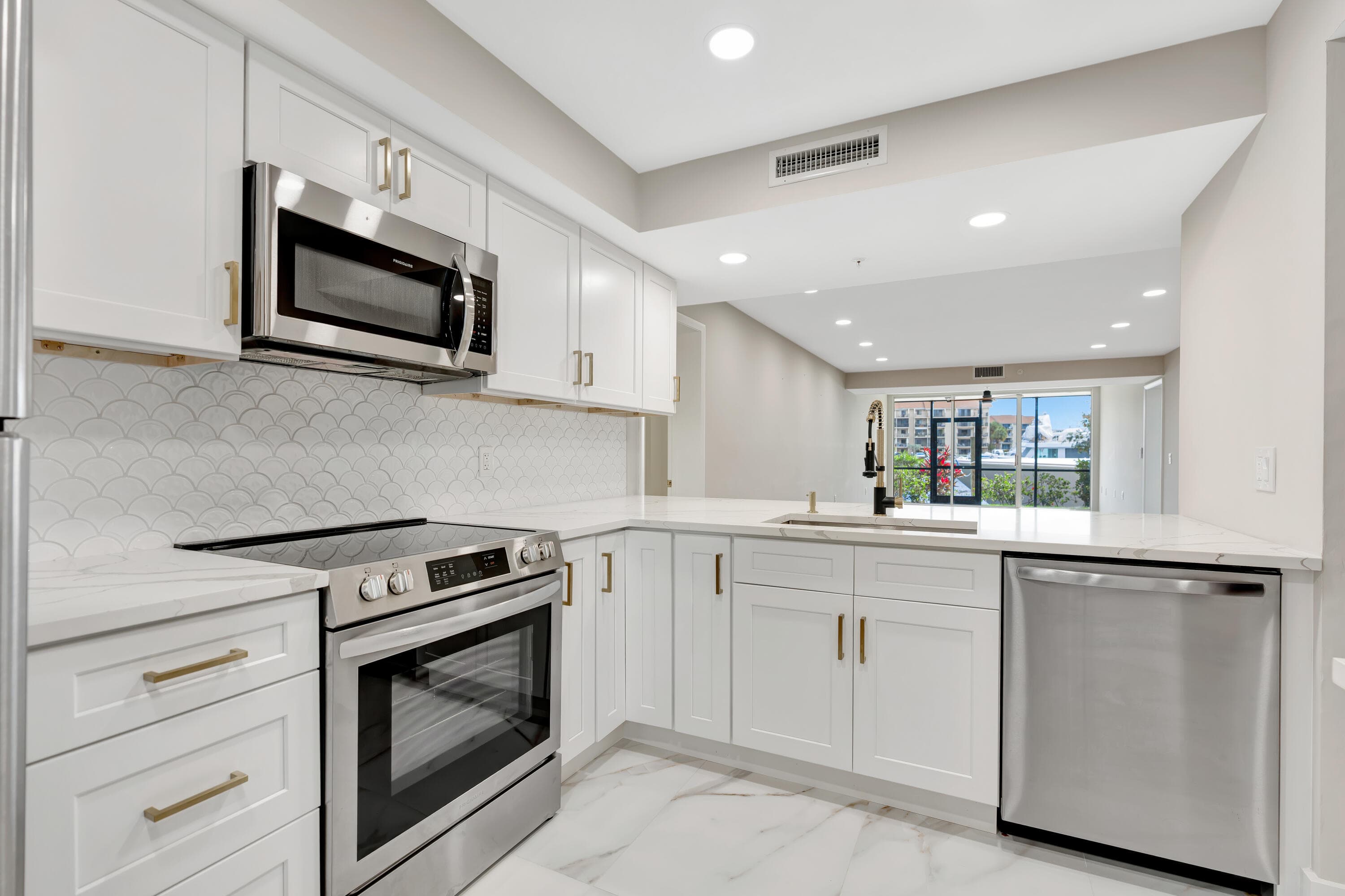 2501 Marina Isle Way 104, Jupiter, FL 33477 — photo 9 of 56