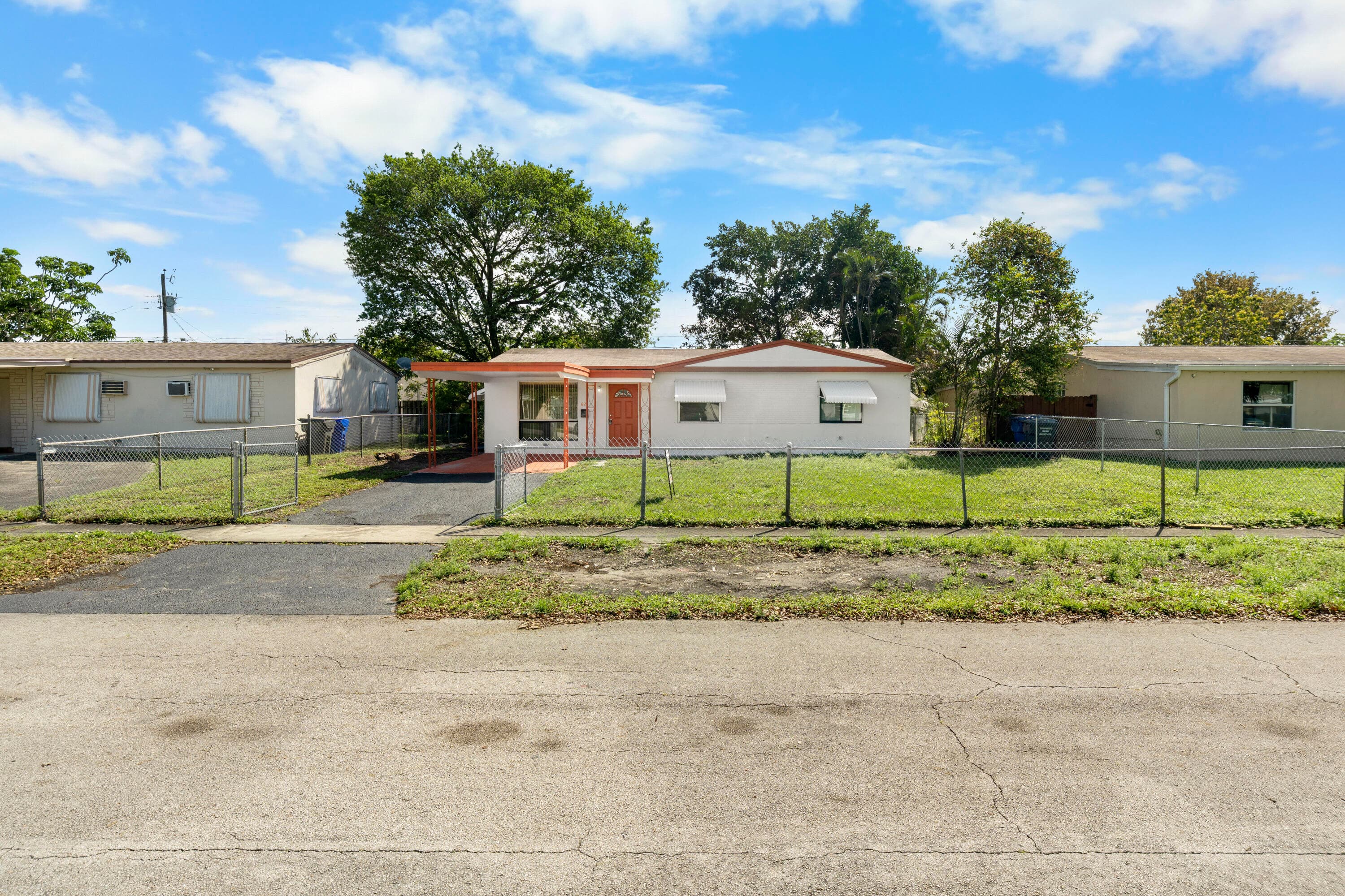 621 N 71st Avenue, Hollywood, FL 33024 — photo 5 of 26