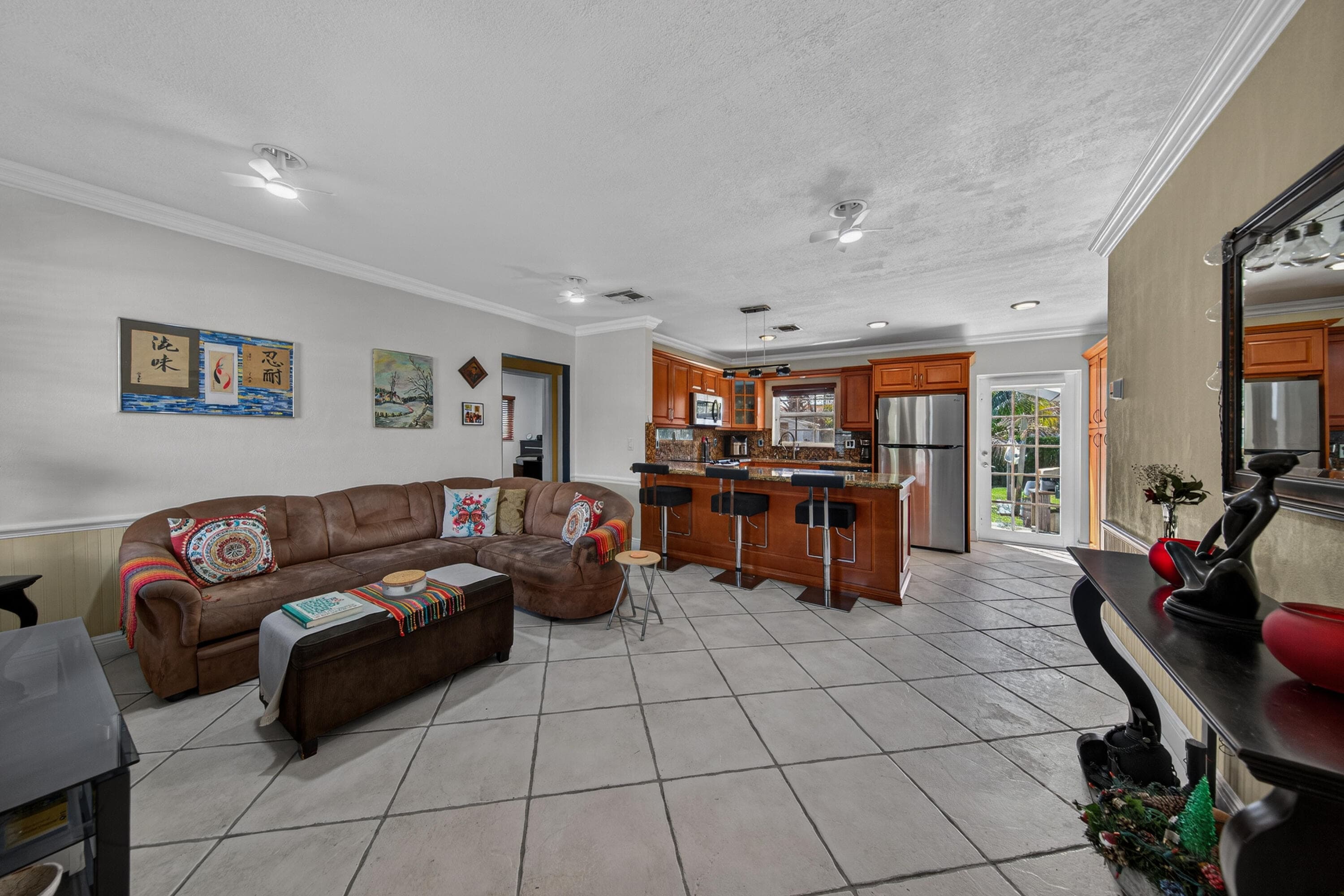 270 NE 42nd Street, Oakland Park, FL 33334 — photo 2 of 31