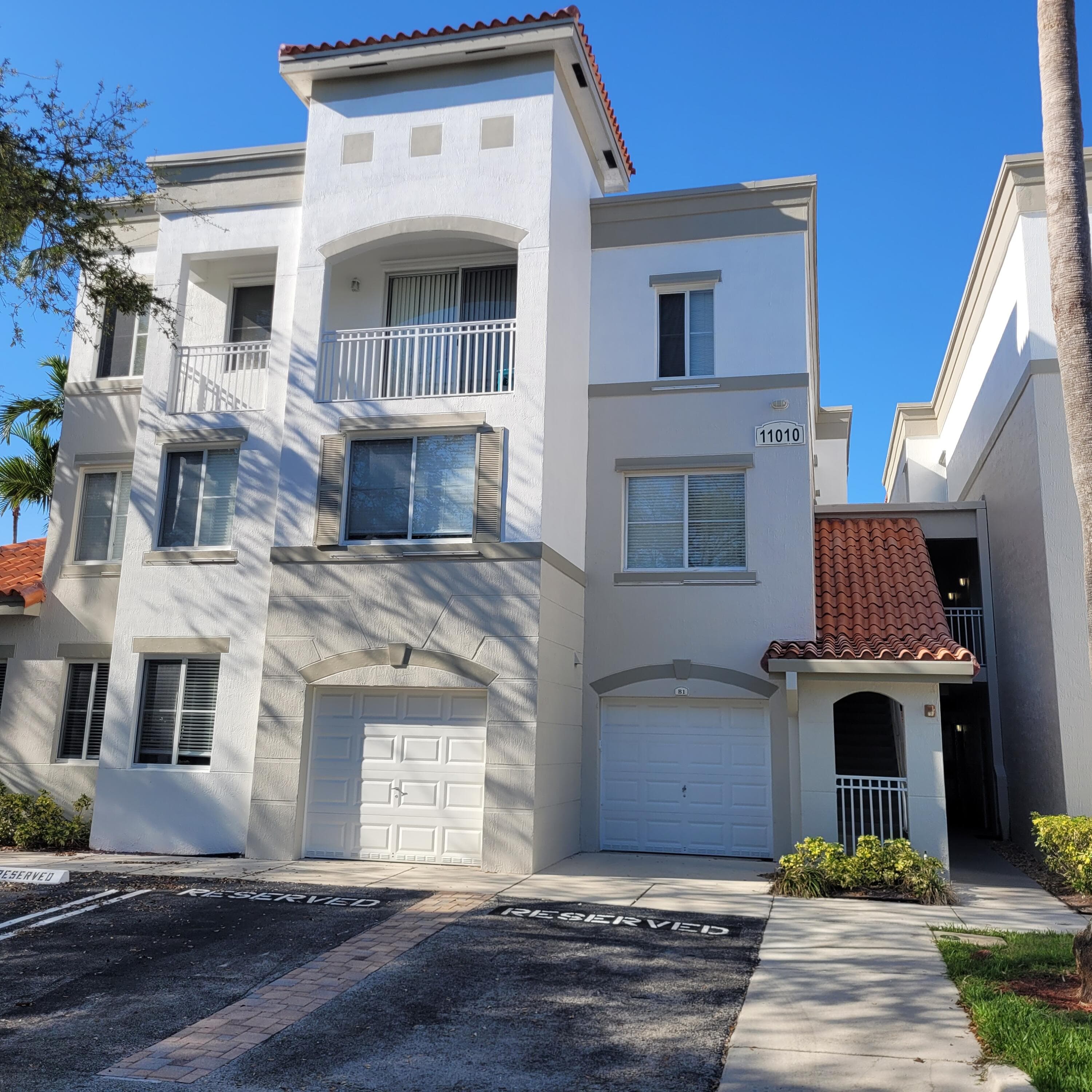 11010 Legacy Drive 301, Palm Beach Gardens, FL 33410 — photo 1 of 21