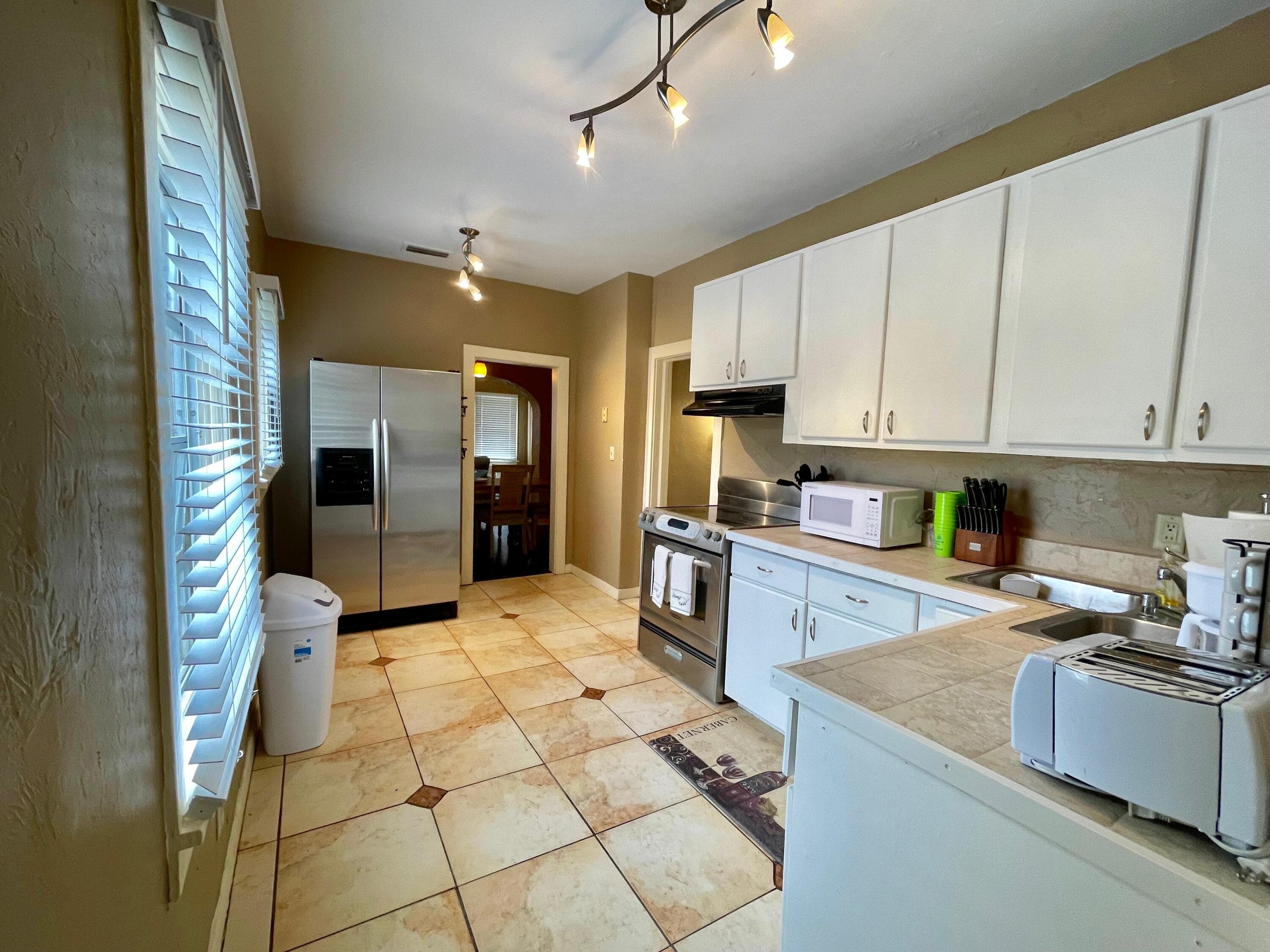 5555 Garden Avenue, West Palm Beach, FL 33405 — photo 18 of 38