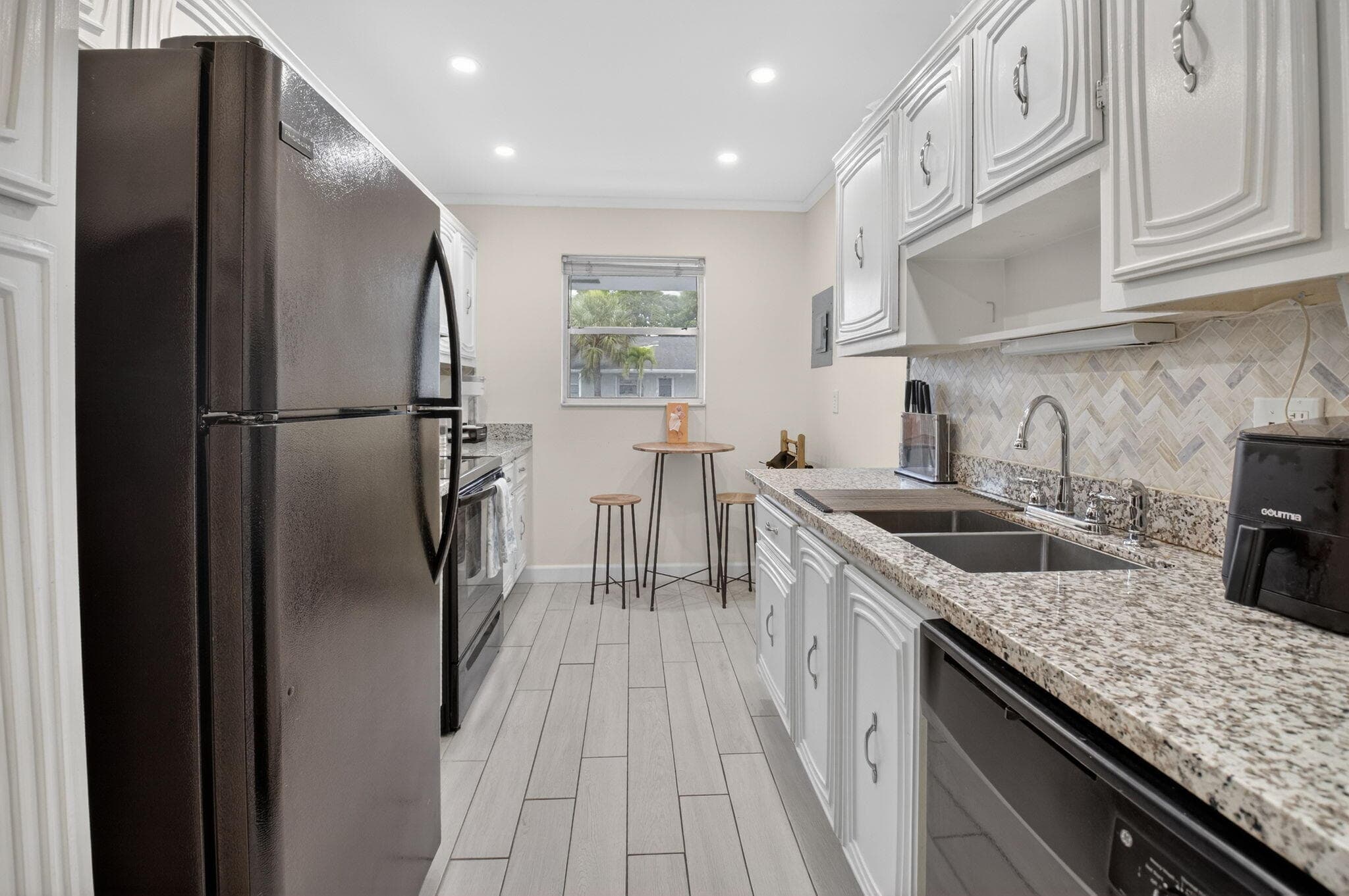 2340 SW 22nd Avenue 312, Delray Beach, FL 33445 — photo 15 of 46