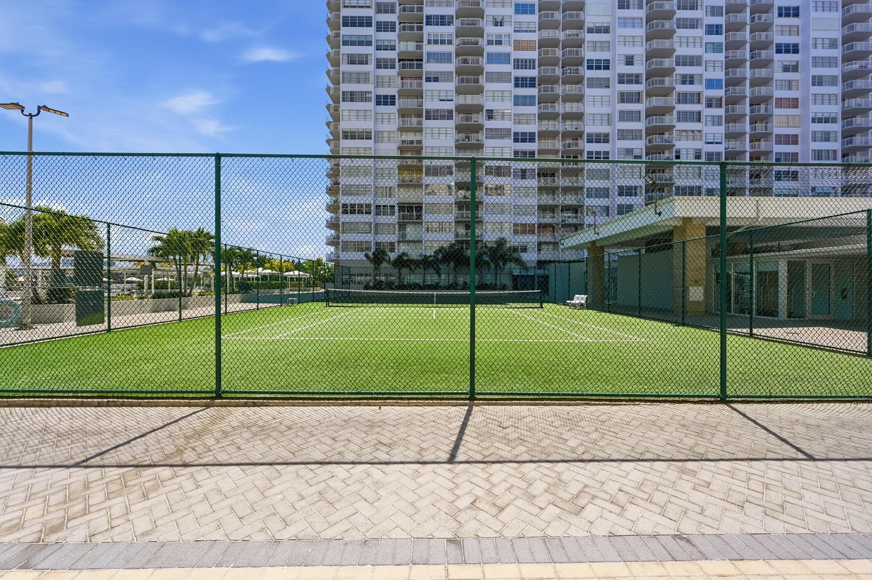 18011 Biscayne Boulevard 1502, Aventura, FL 33160 — photo 34 of 41
