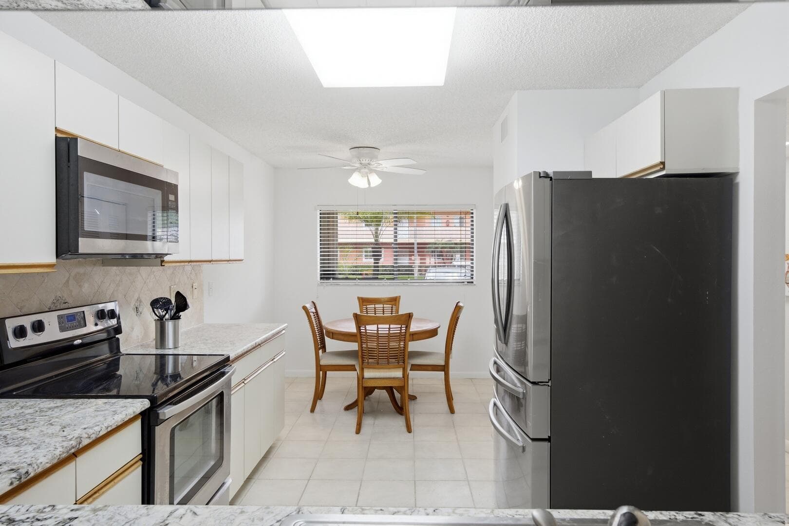 4725 Lucerne Lakes Blvd Boulevard E 110, Lake Worth, FL 33467 — photo 10 of 52
