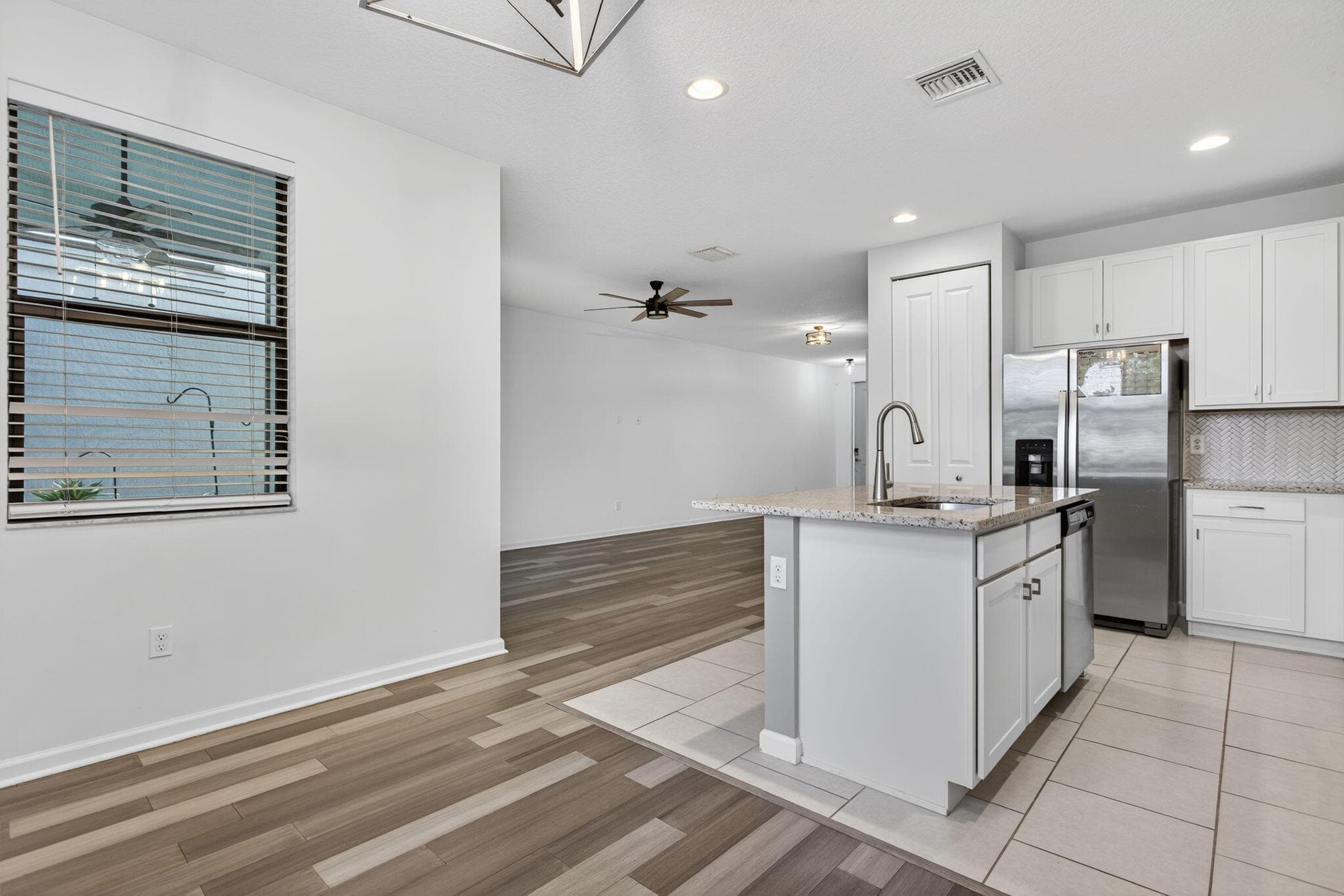 325 NW 33rd Lane, Pompano Beach, FL 33069 — photo 11 of 61
