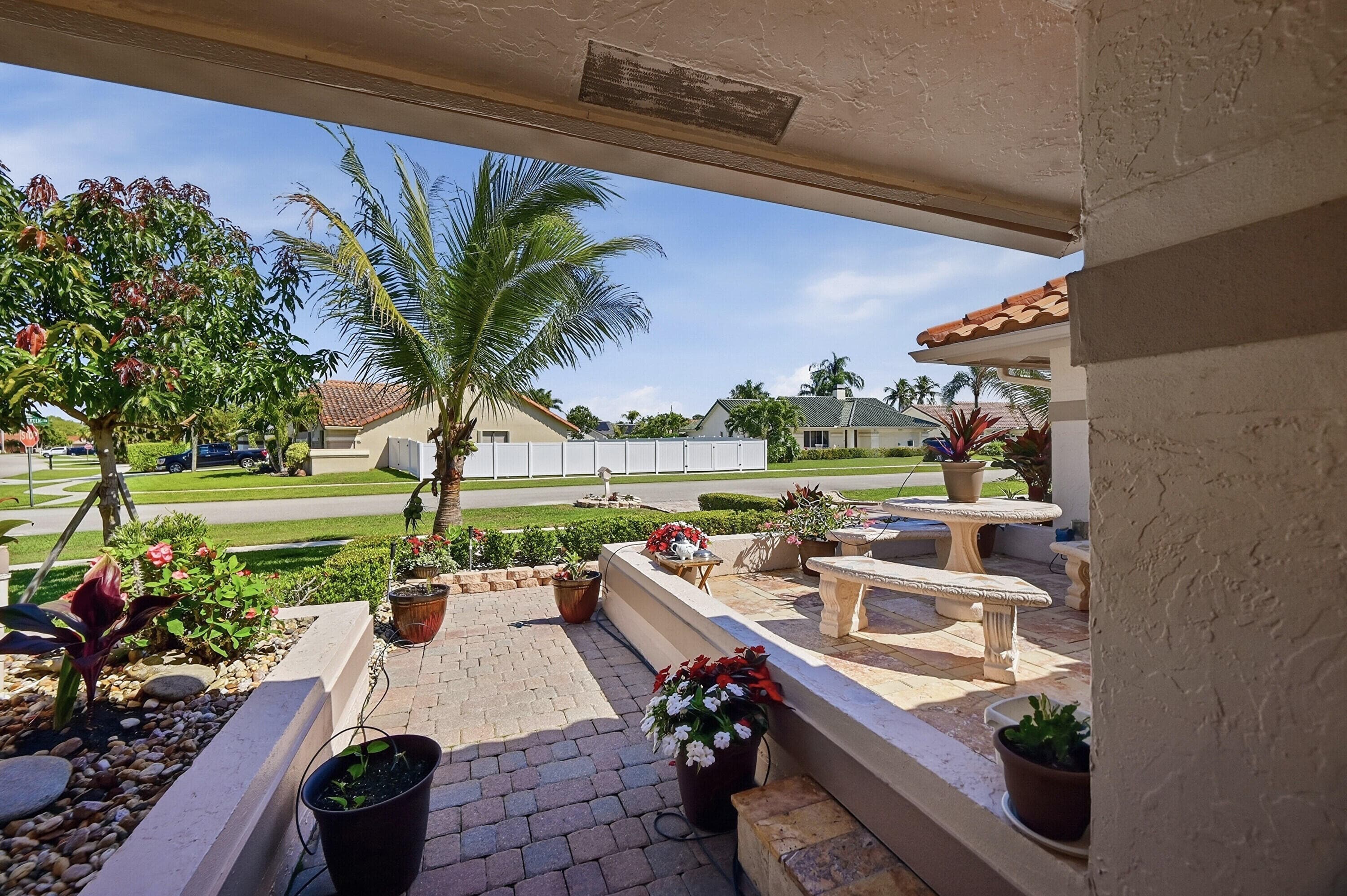 5884 Laurel Green Circle, Boynton Beach, FL 33437 — photo 5 of 48