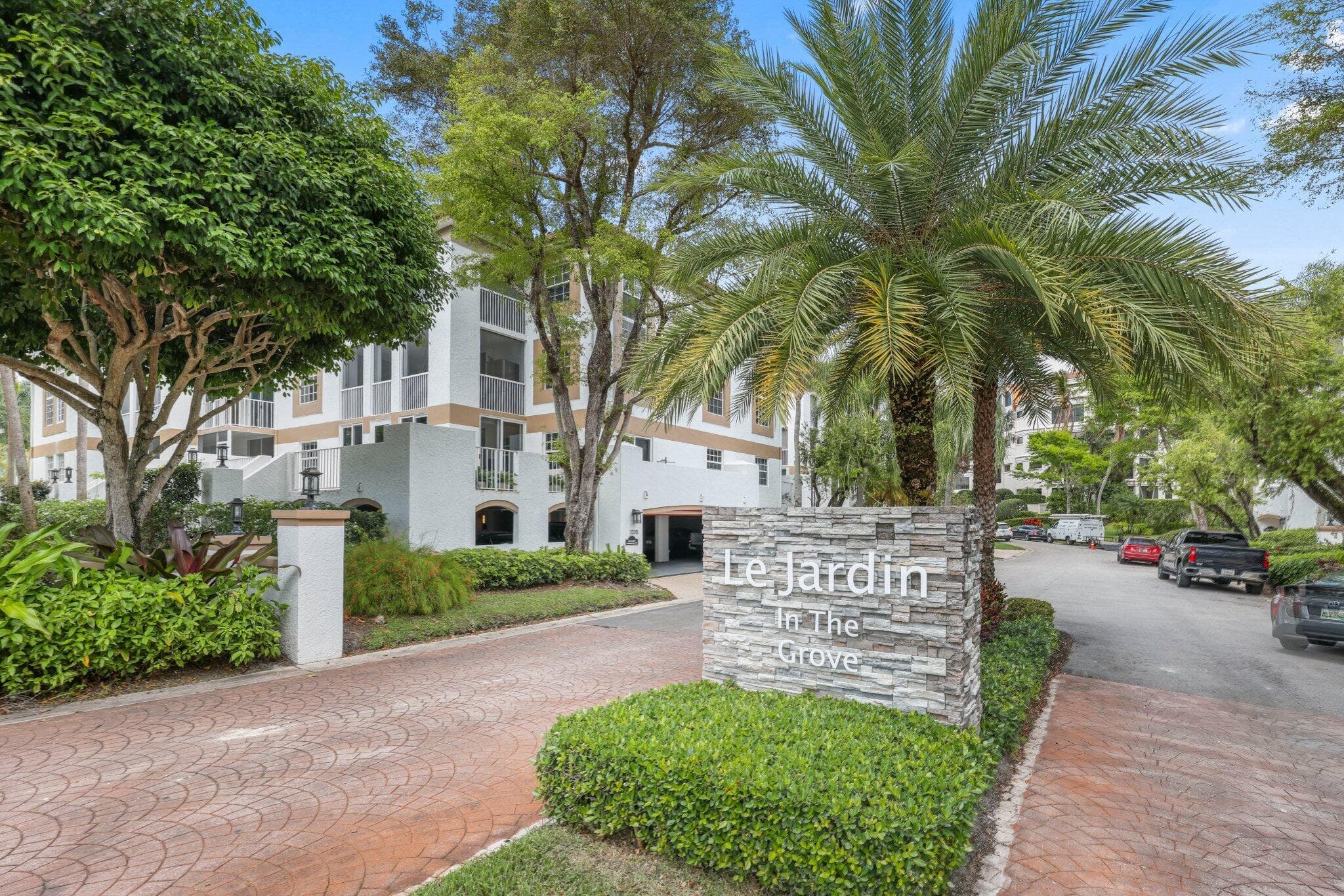 7370 Orangewood Lane 302, Boca Raton, FL 33433 — photo 2 of 38