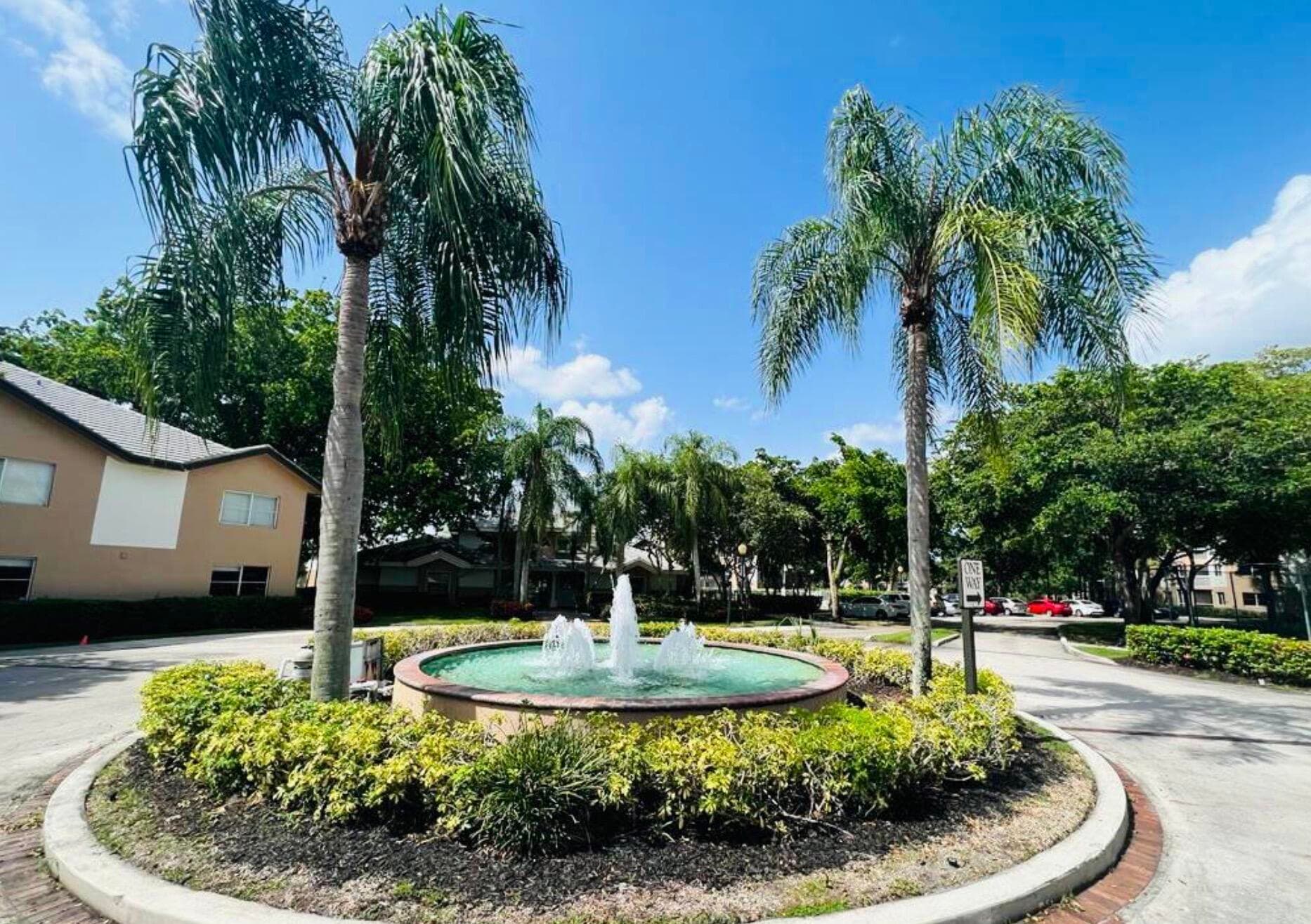 9977 Westview Drive 111, Coral Springs, FL 33076 — photo 2 of 33