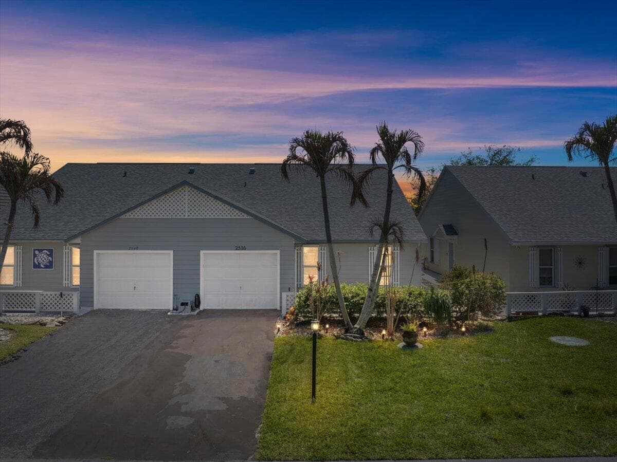 2538 SE Tropical East Circle, Port St. Lucie, FL 34952 — photo 3 of 27