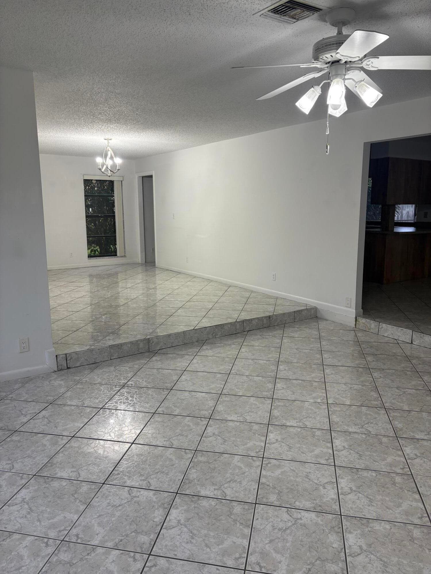 6269 Woodbury Road, Boca Raton, FL 33433 — photo 10 of 21