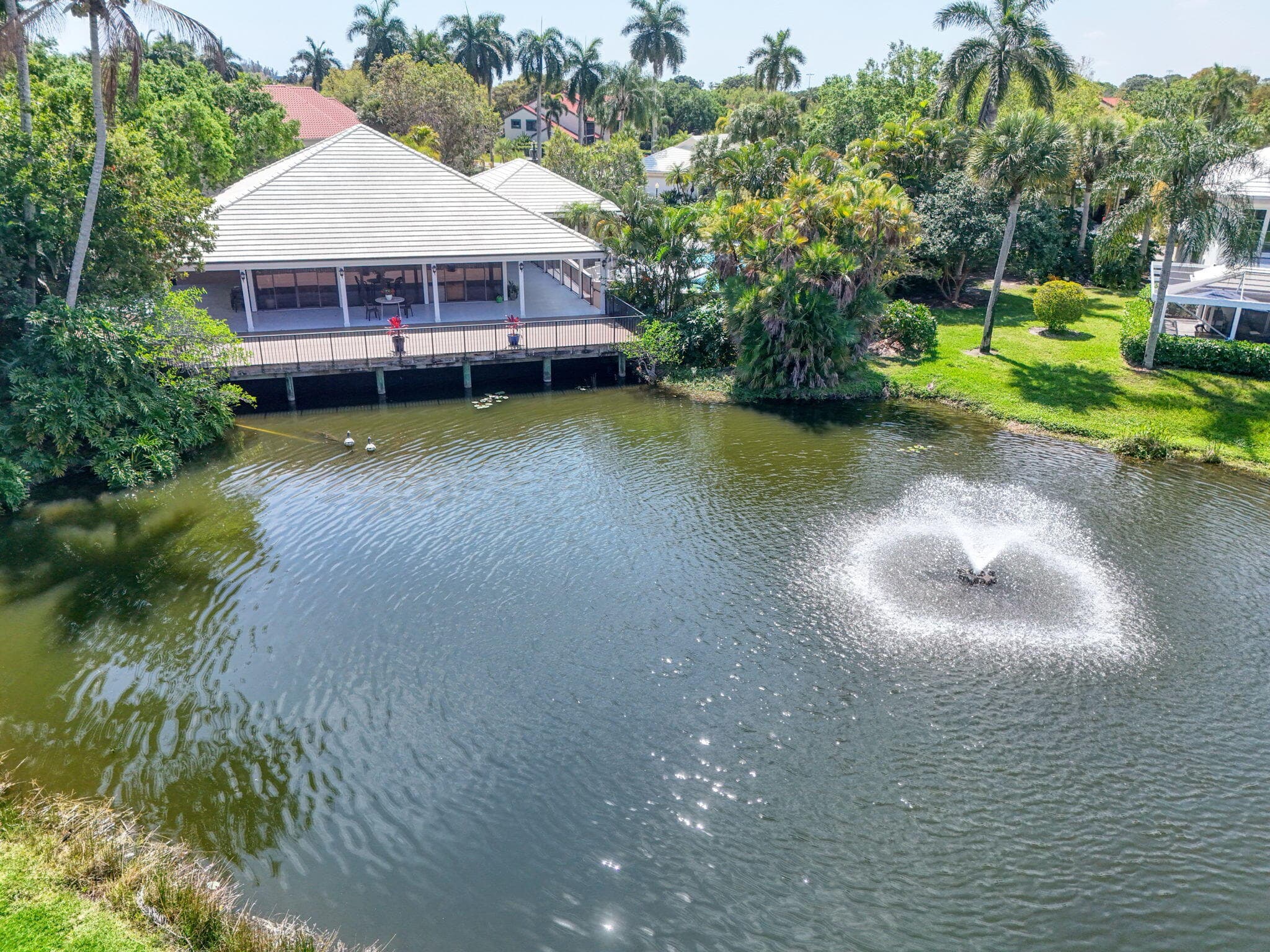 283 Canterbury Drive W, Palm Beach Gardens, FL 33418 — photo 67 of 105