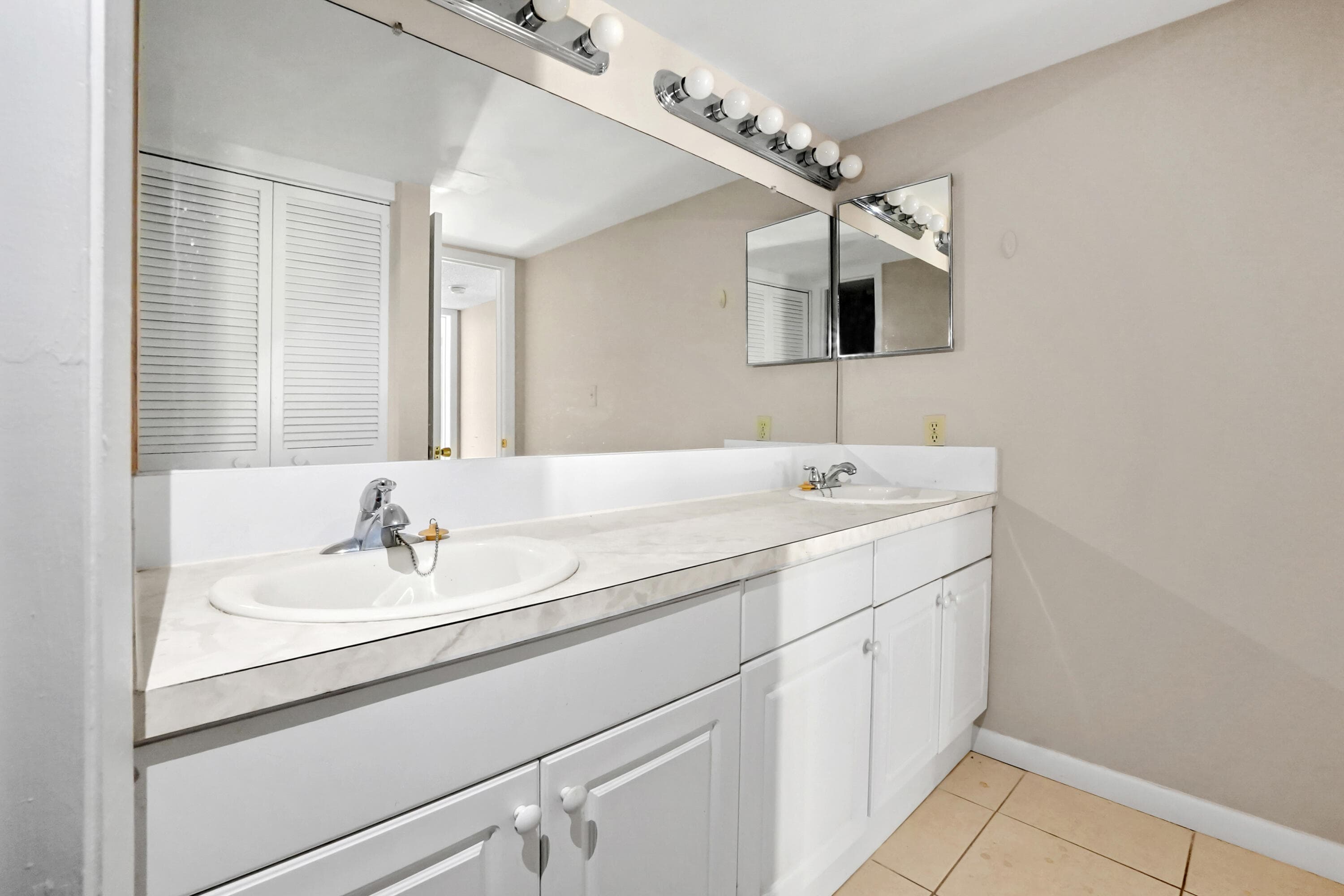 1302 Nebraska Avenue 6b, Fort Pierce, FL 34950 — photo 11 of 18