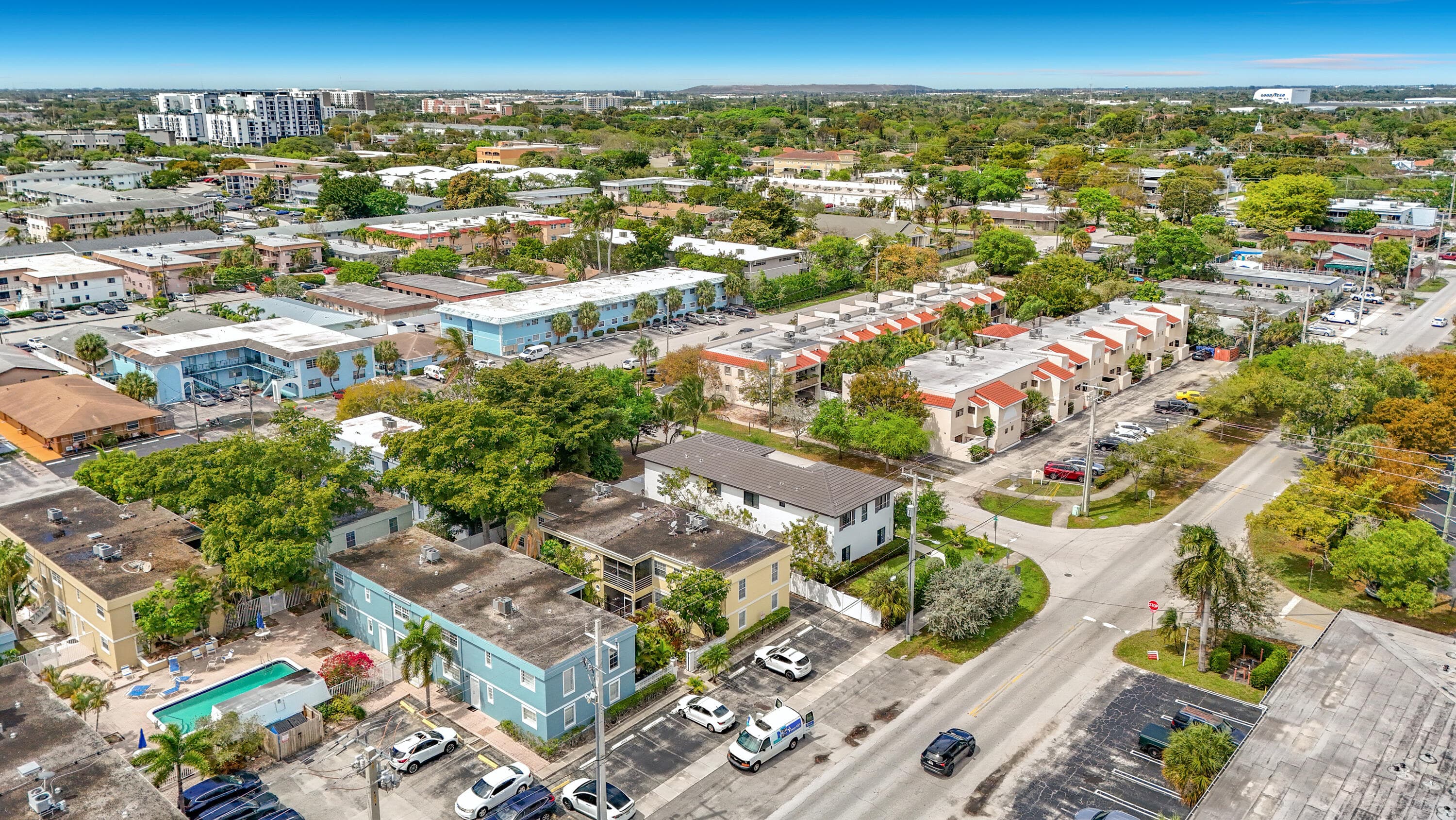 305 SE 11th Avenue D, Pompano Beach, FL 33060 — photo 20 of 25