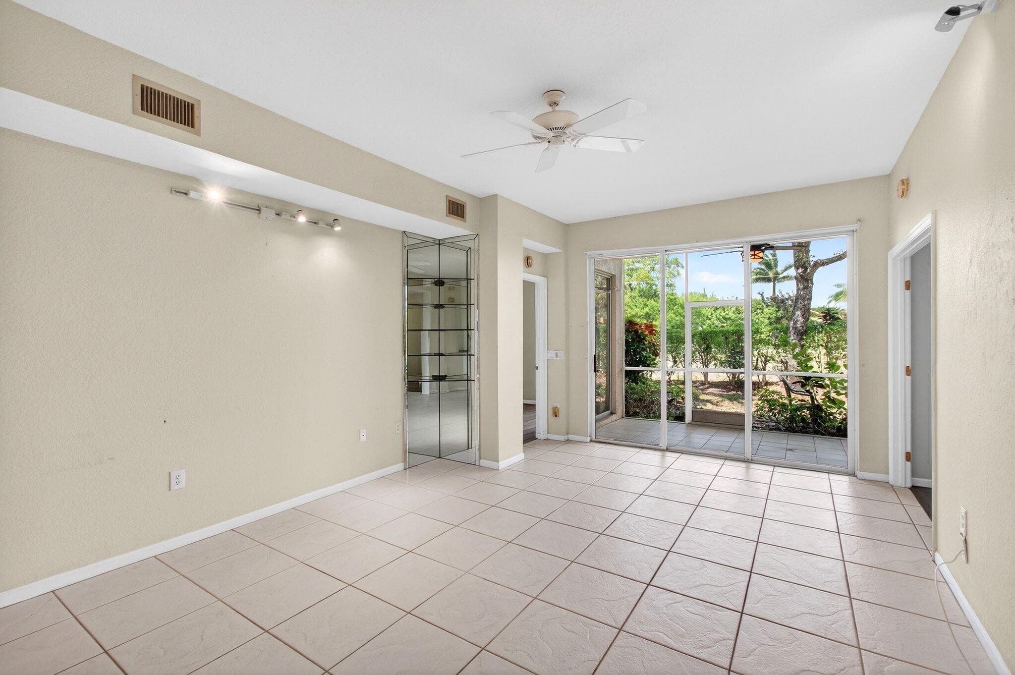12468 Crystal Pointe Drive 102, Boynton Beach, FL 33437 — photo 18 of 72