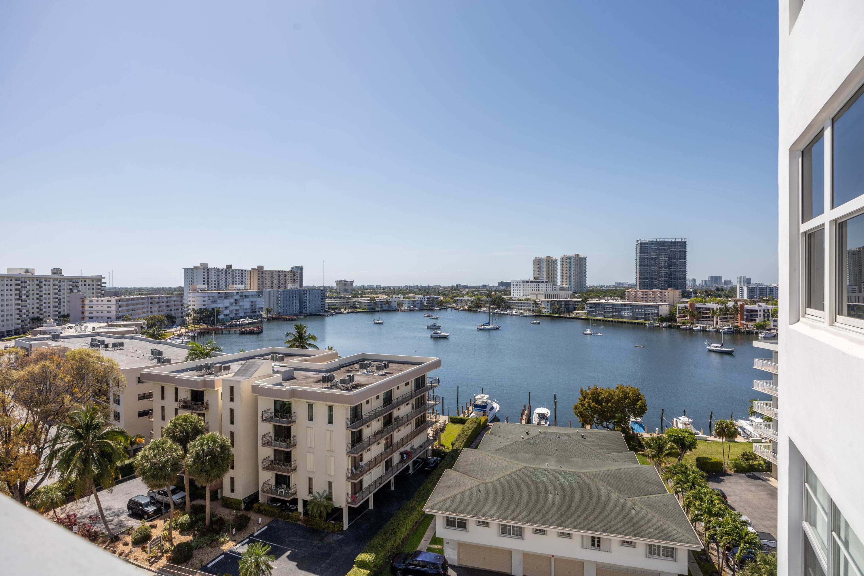 137 Golden Isles Drive 914, Hallandale Beach, FL 33009 — photo 31 of 61