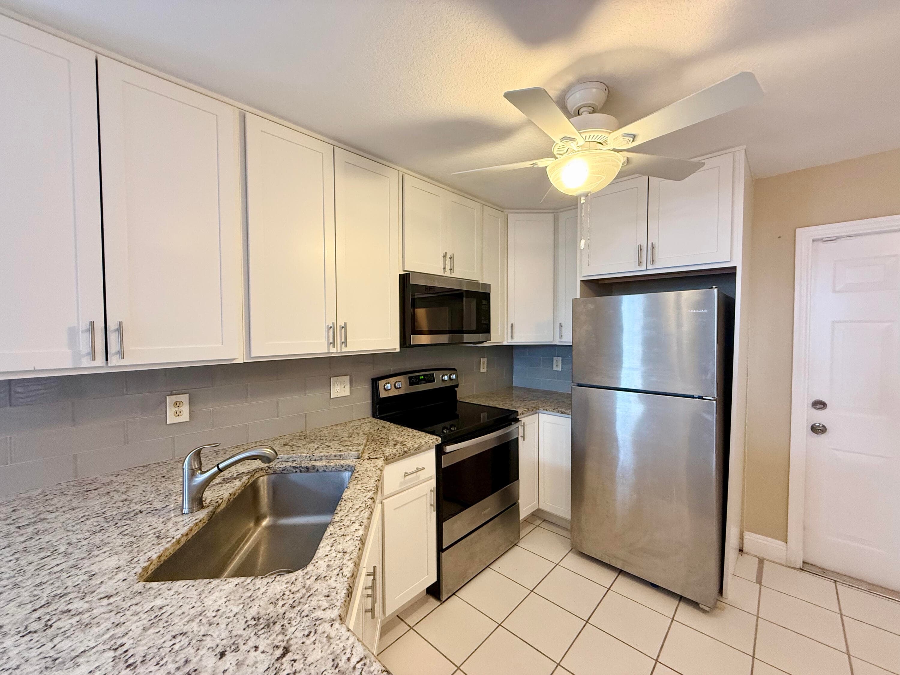 13614 Yarmouth Court, Wellington, FL 33414 — photo 4 of 28