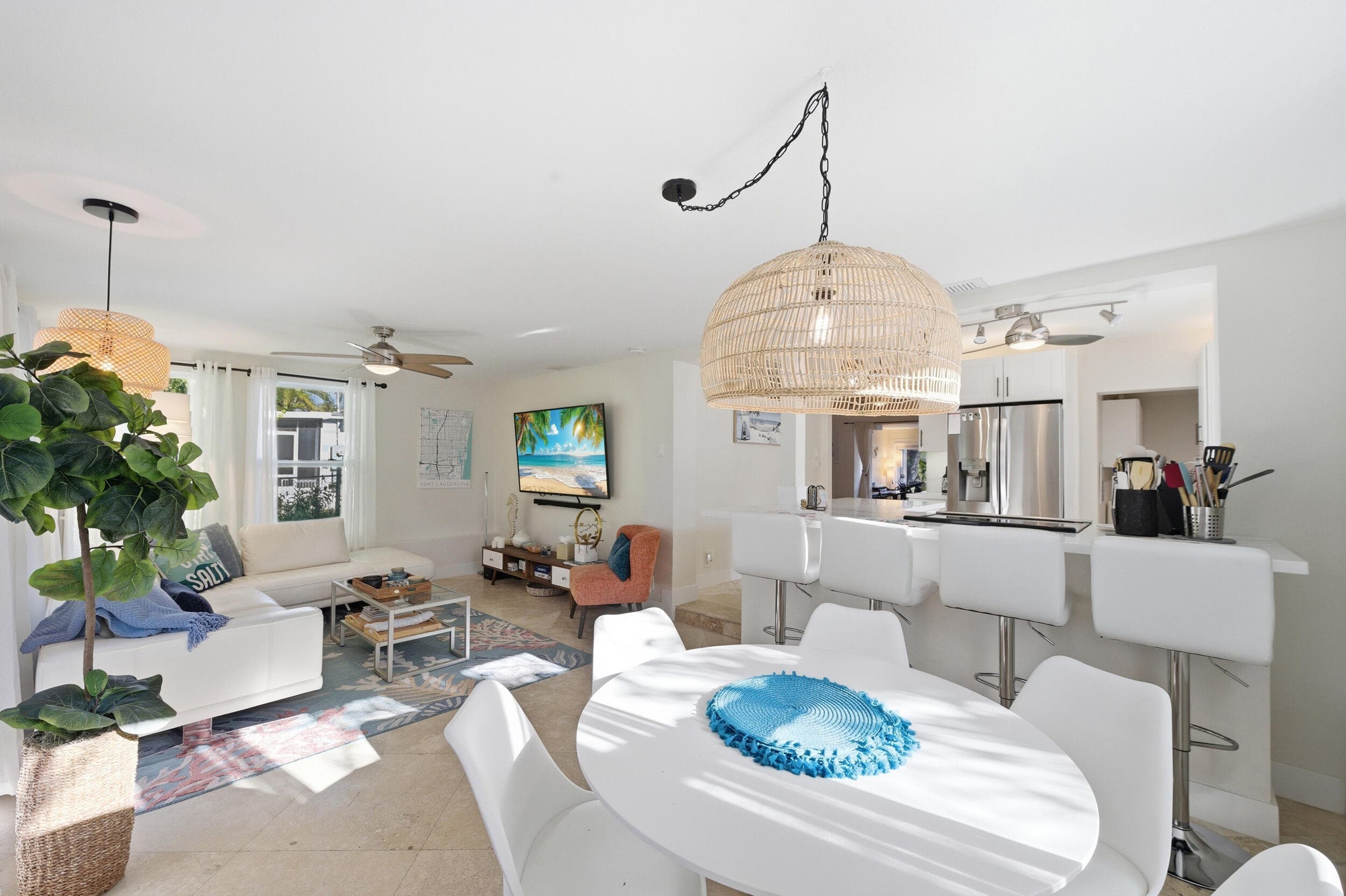 1015 SW 20th Street, Fort Lauderdale, FL 33315 — photo 4 of 32