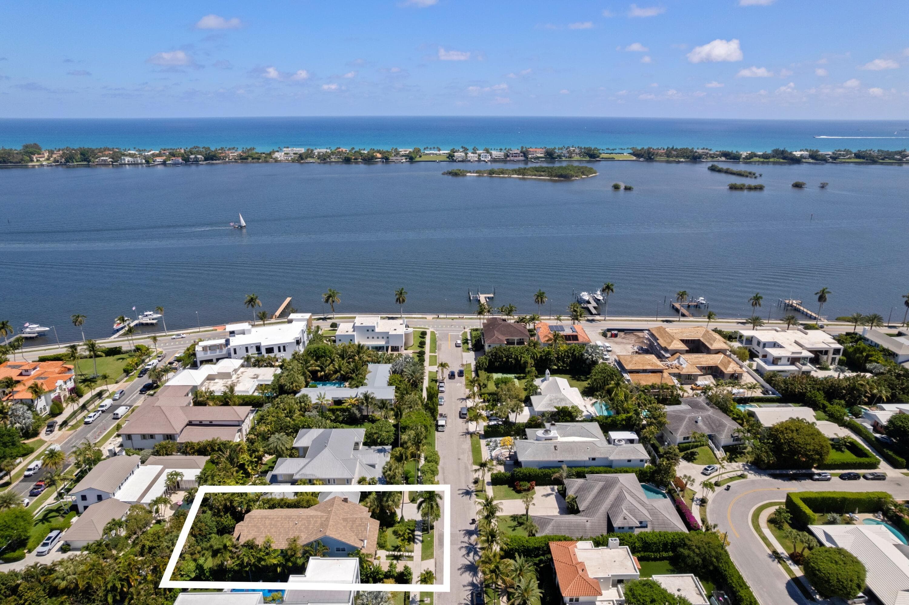 137 Cortez Road, West Palm Beach, FL 33405 — photo 2 of 23