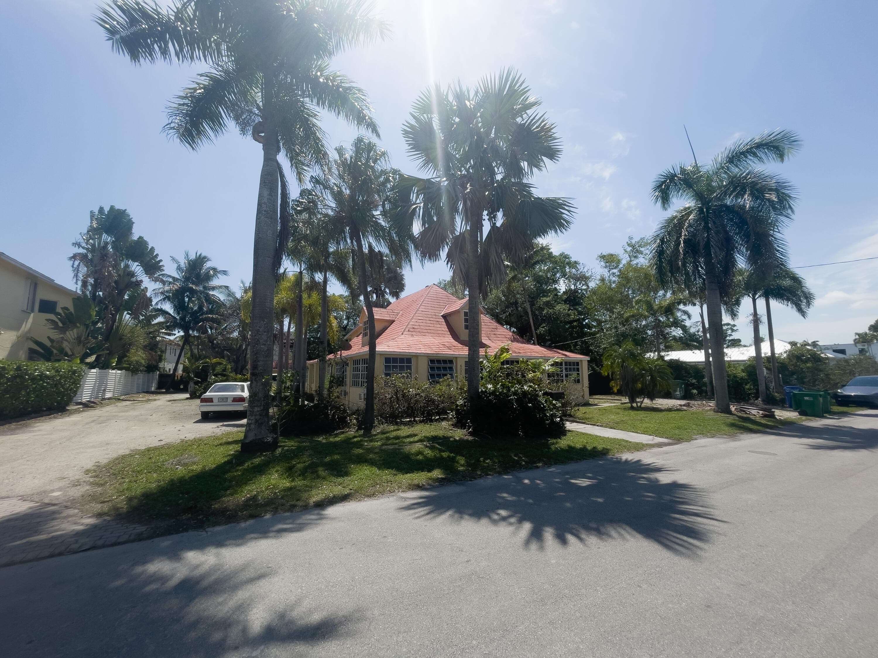 600 SW 9th Street 1-5, Fort Lauderdale, FL — photo 2 of 33