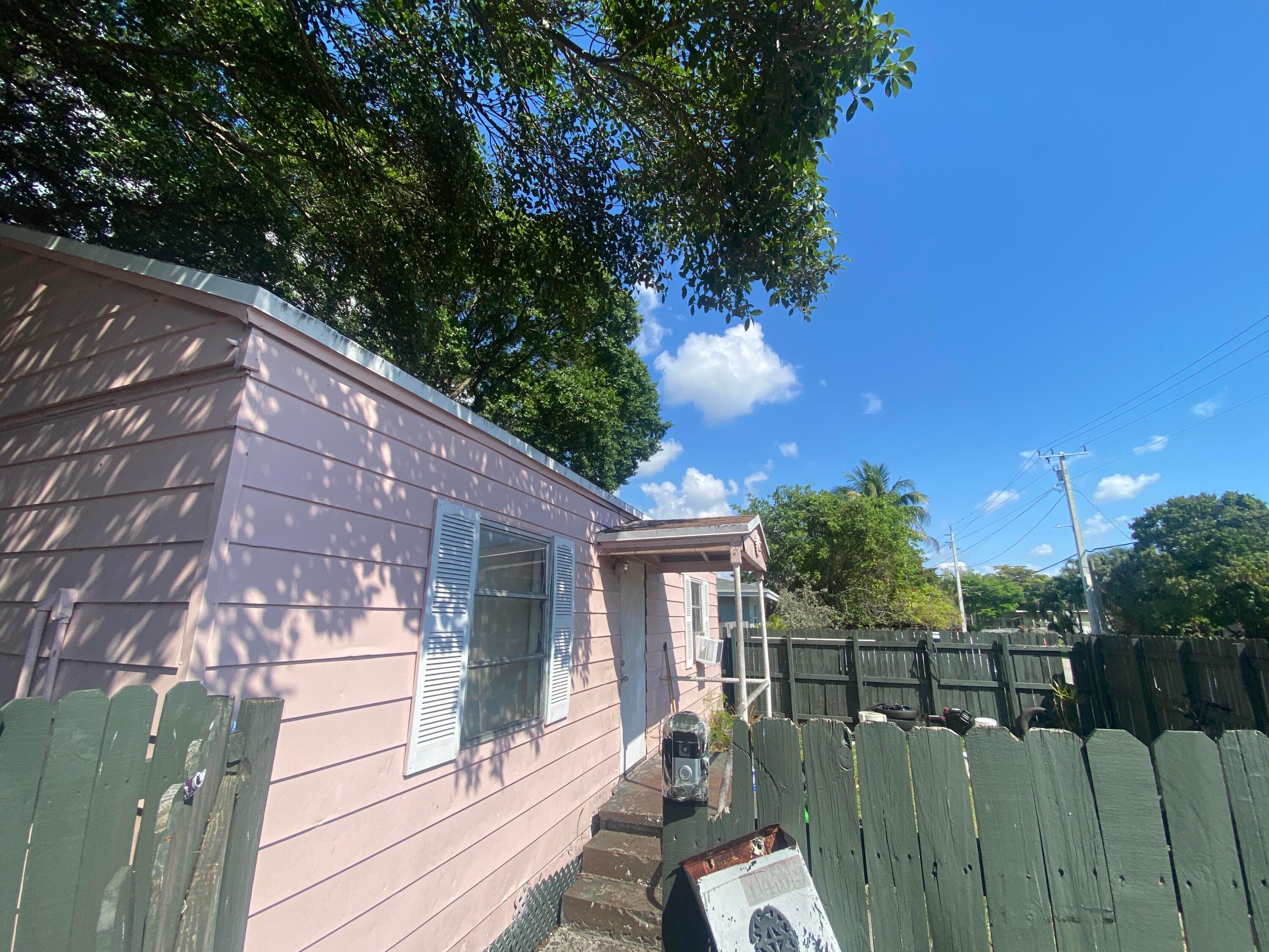 1409 NE 5th Terrace 1-2, Fort Lauderdale, FL 33304 — photo 7 of 22