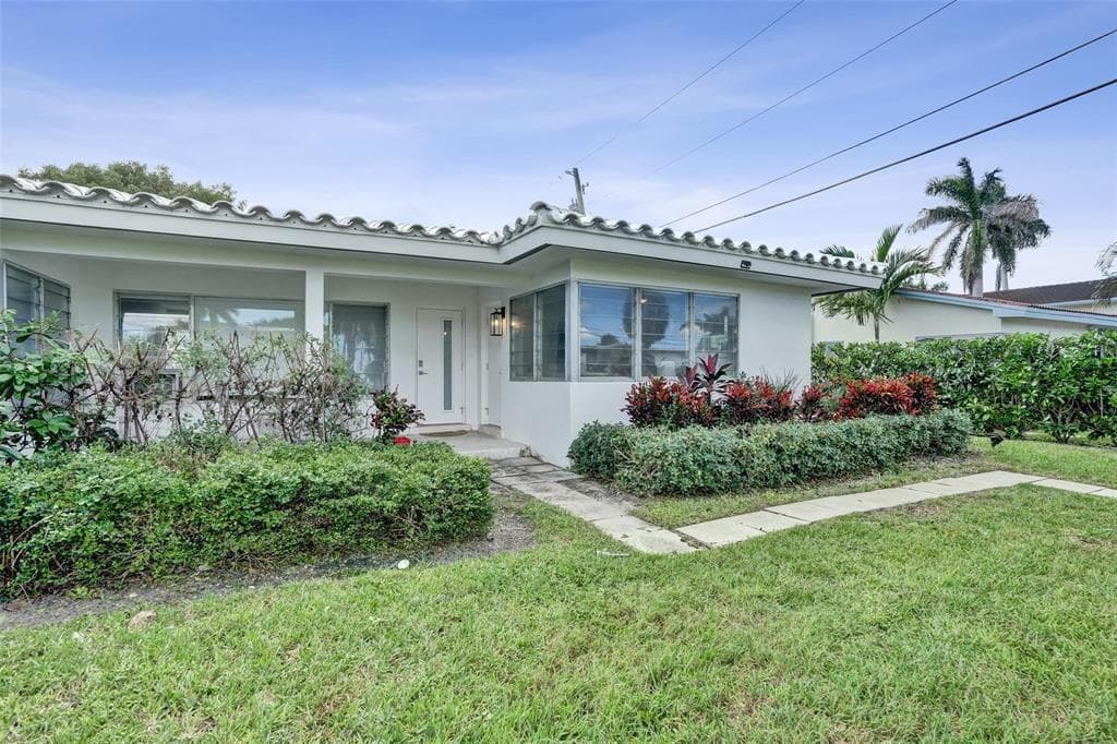 4313 Seagrape Drive 2, Lauderdale-By-The-Sea, FL 33308 — photo 1 of 22