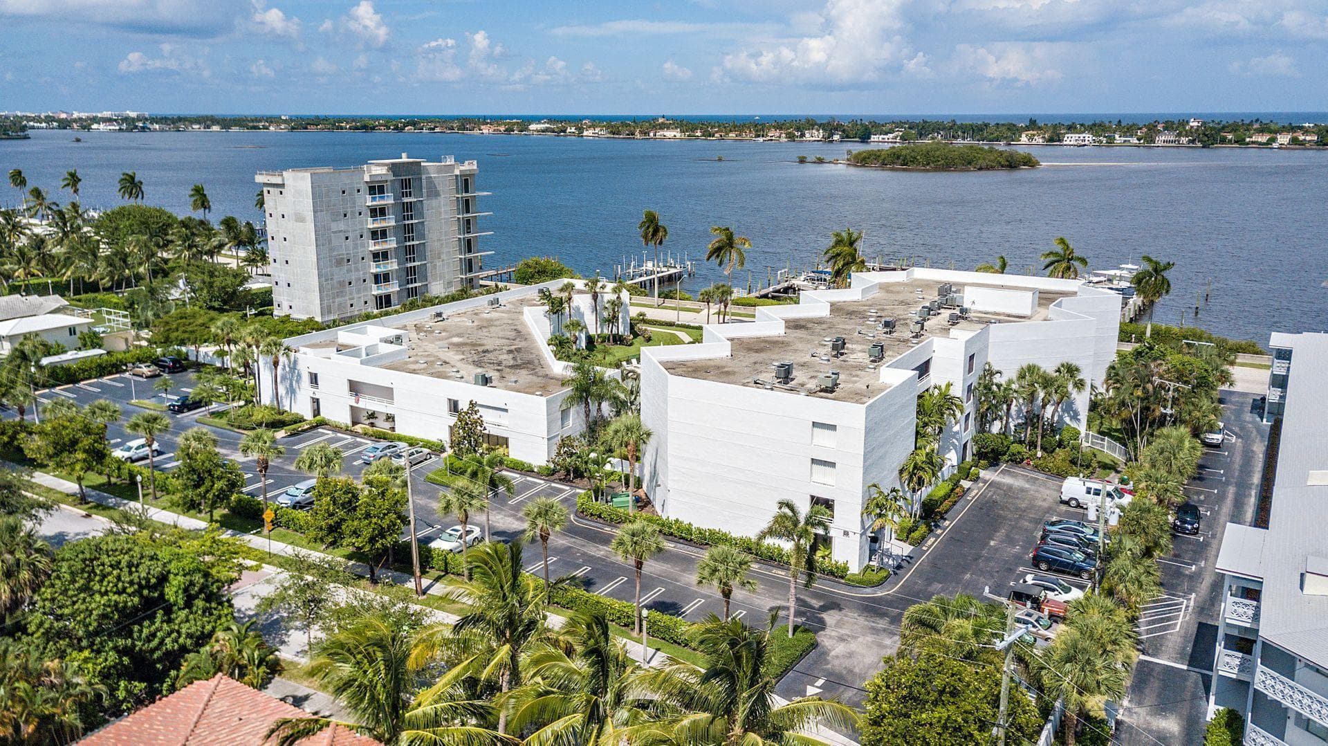 3701 S Flagler Drive B303, West Palm Beach, FL 33405 — photo 1 of 27