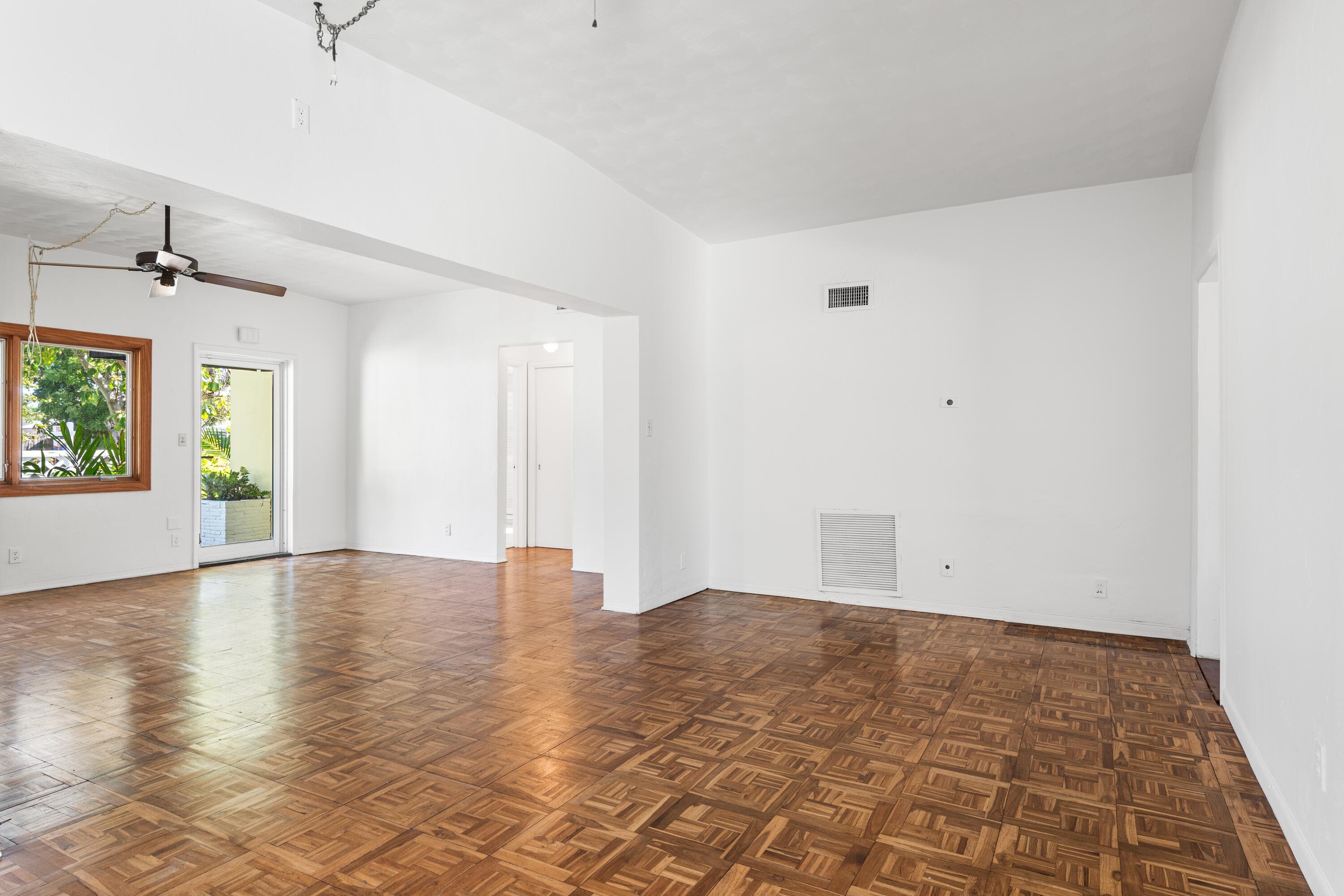 1406 NE 15th Street, Fort Lauderdale, FL 33304 — photo 15 of 37